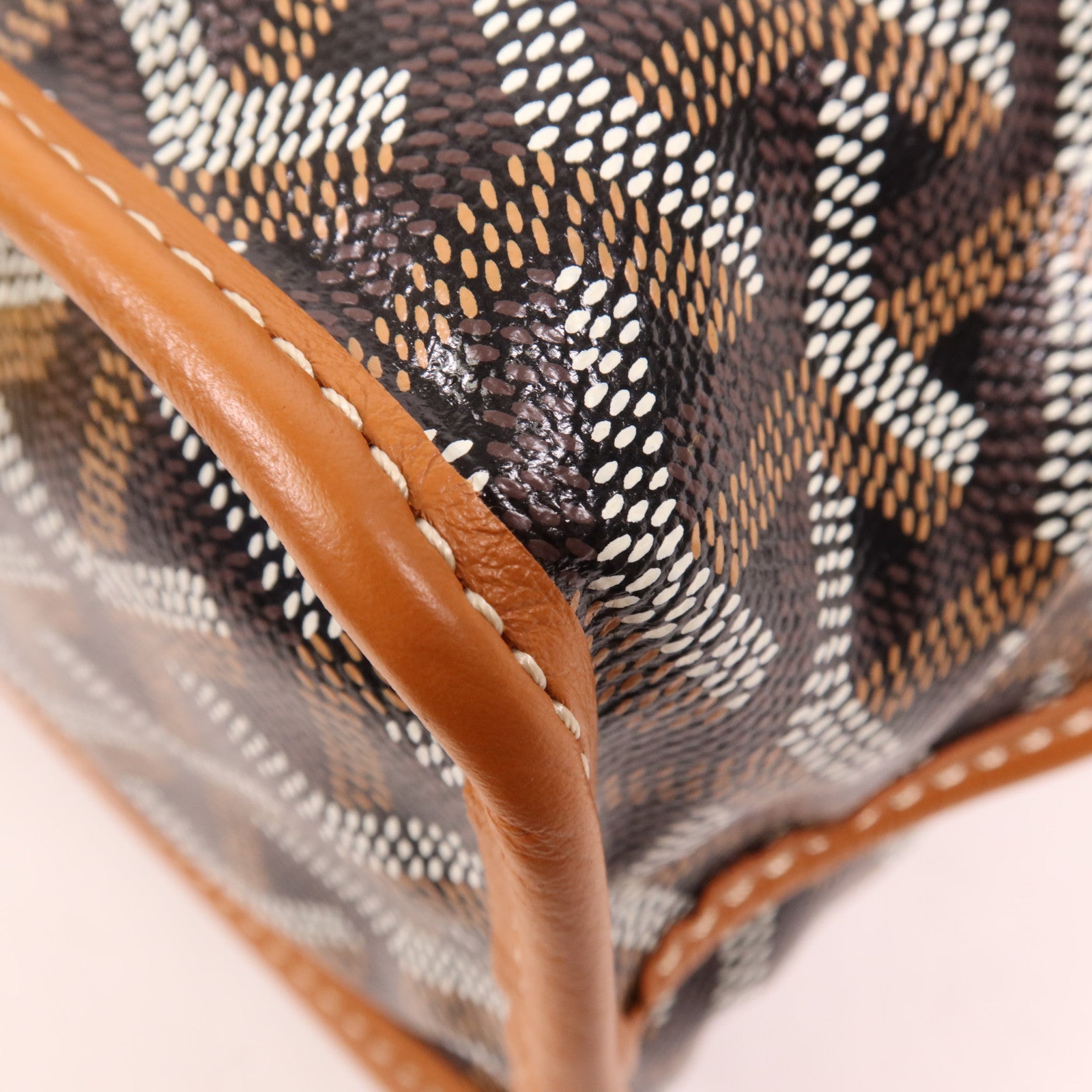 GOYARD 塗層帆布Anjou Mini Bag銀扣手挽袋