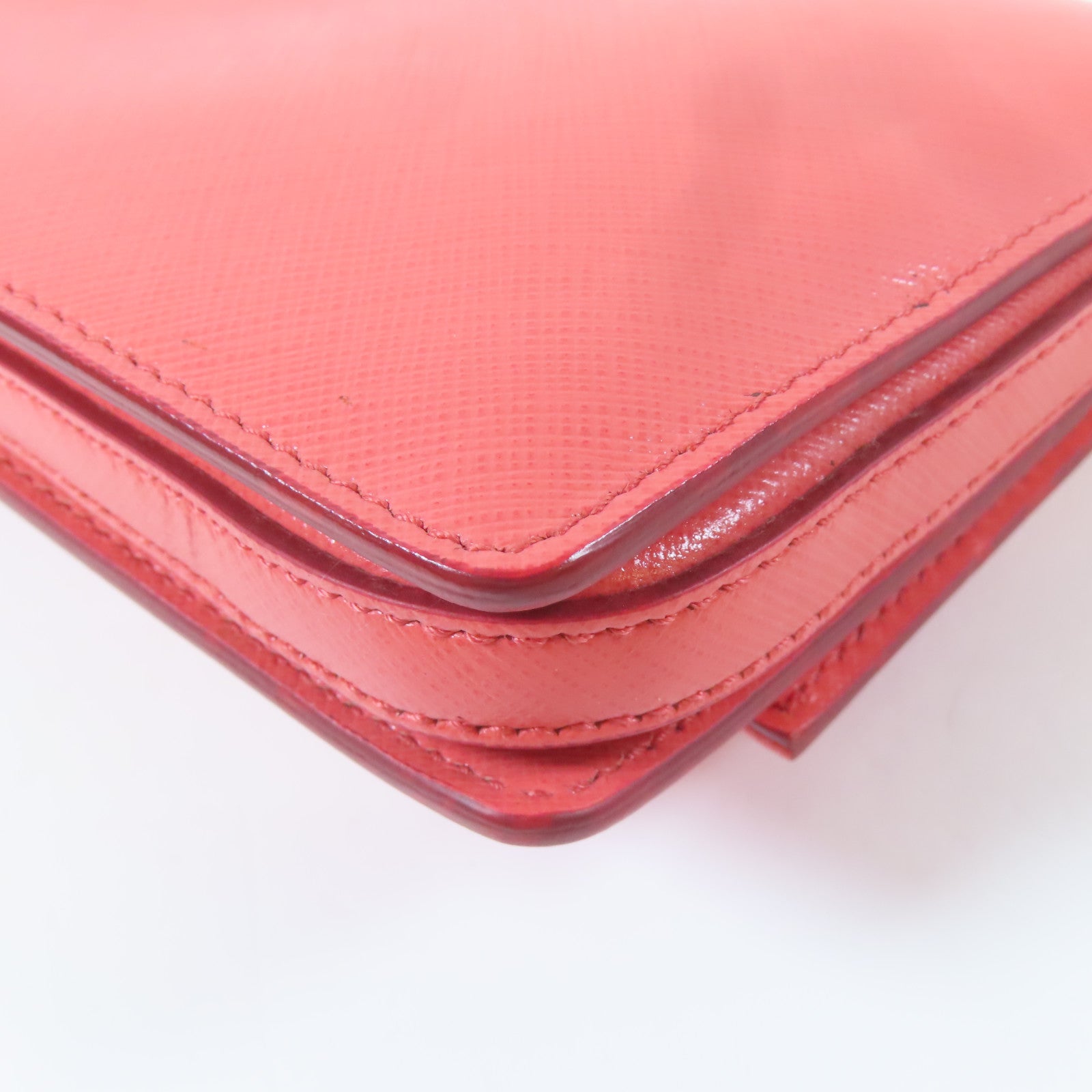 Salvatore Ferragamo 牛皮皮革Clutch Bag金扣手拿包橙色