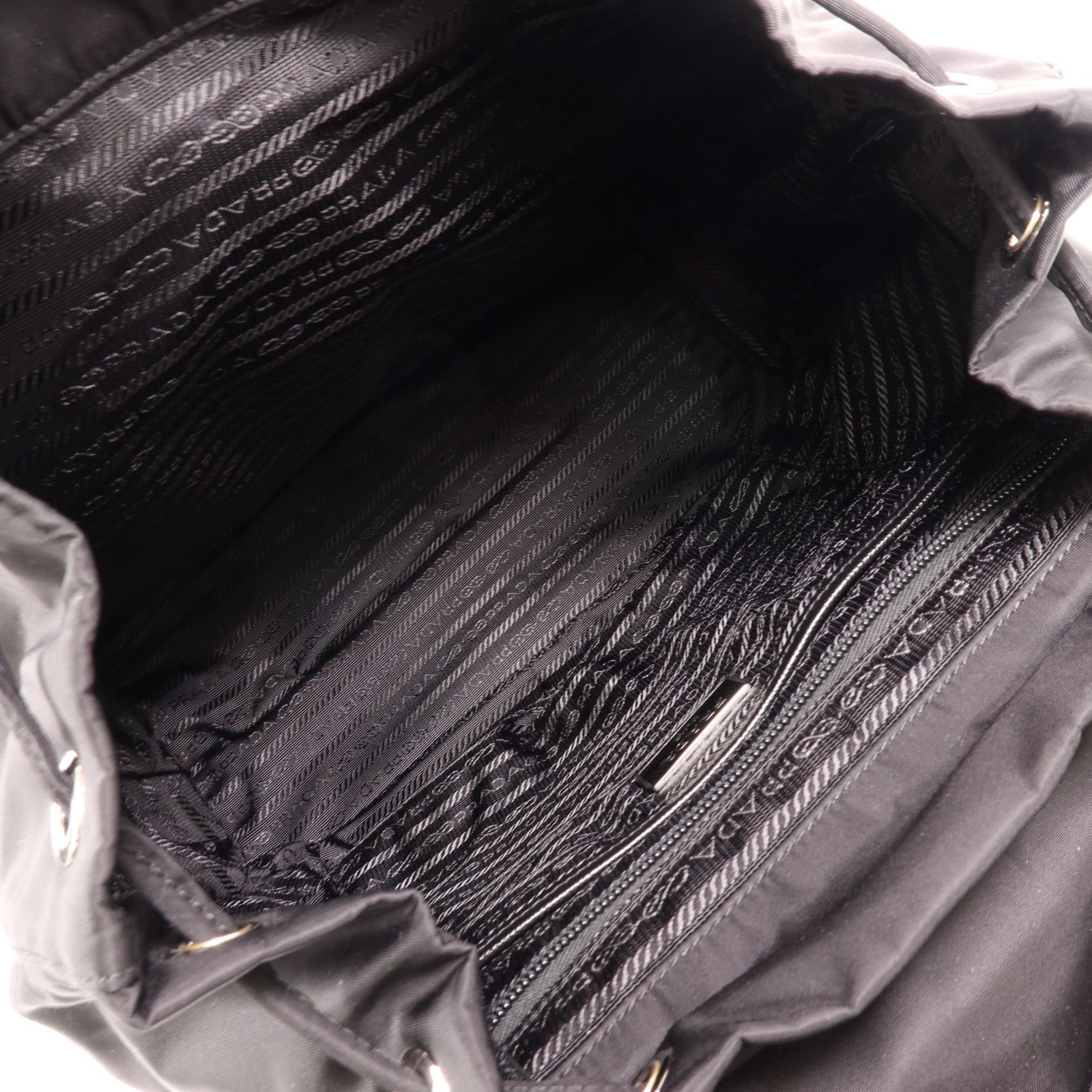 PRADA 尼龍Backpack銀扣背包