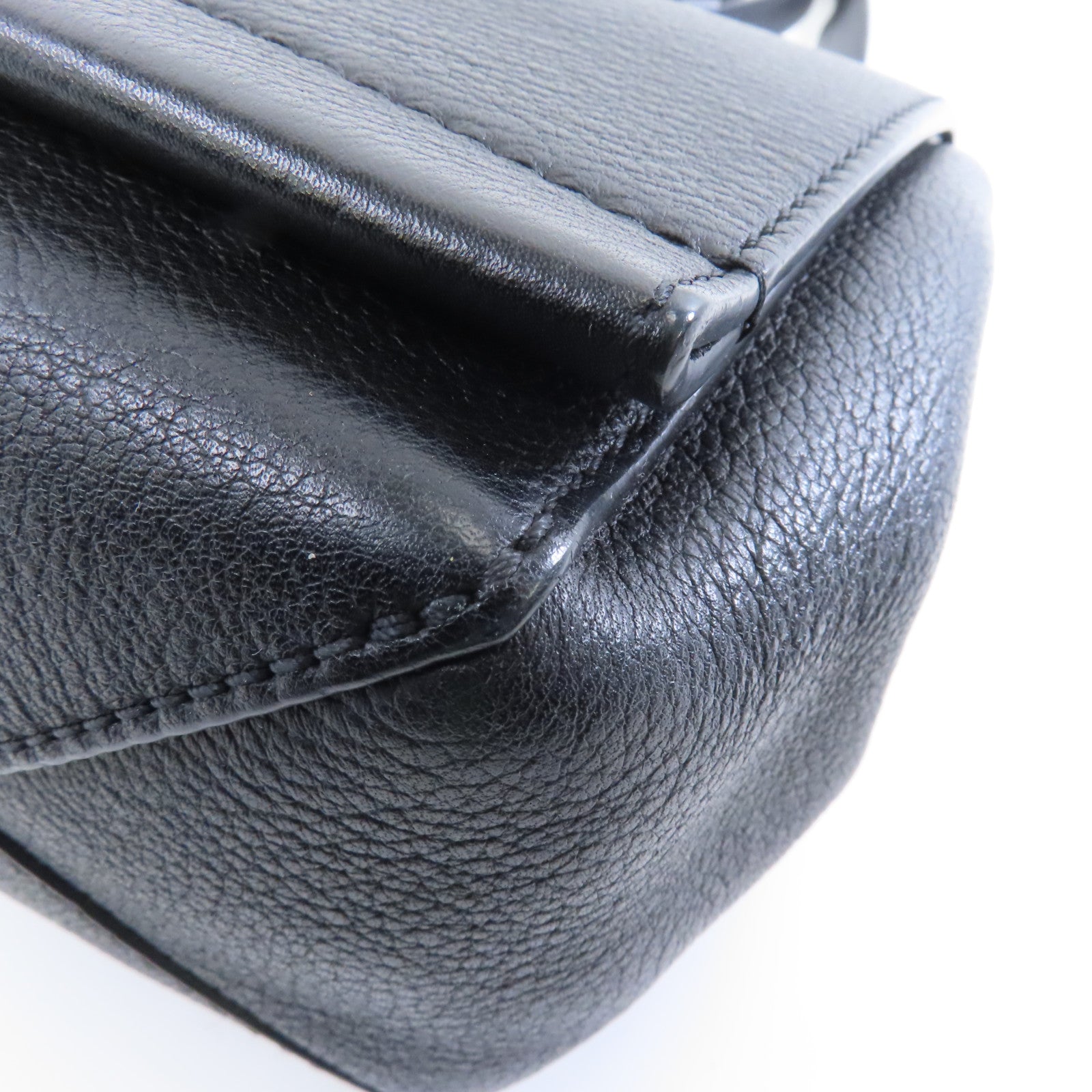 LOUIS VUITTON 牛皮皮革Lockme II Chain Bag銀扣手挽肩背兩用袋黑色