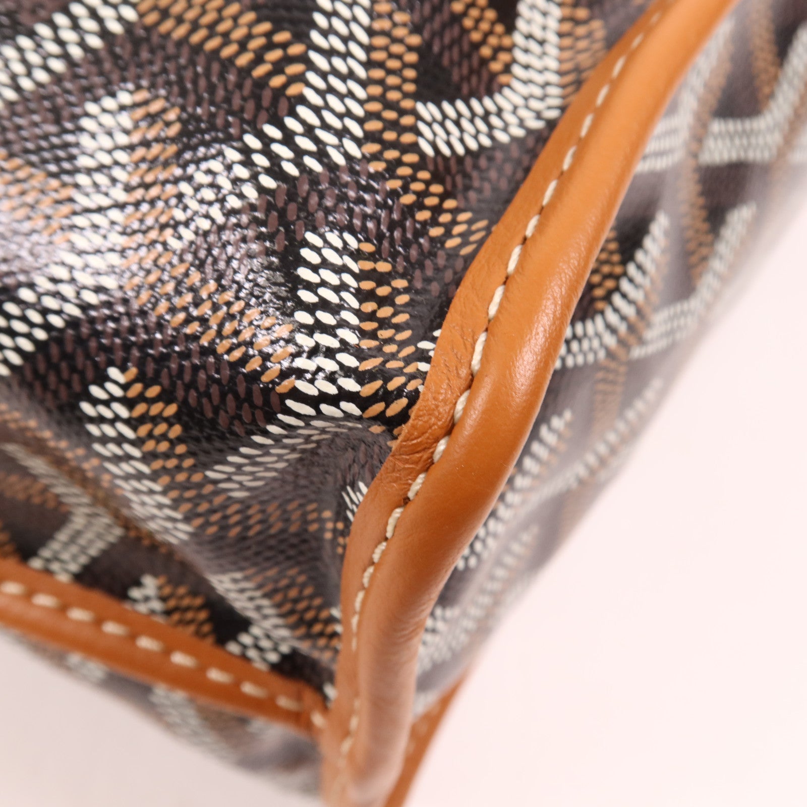 GOYARD 塗層帆布Anjou Mini Bag銀扣手挽袋