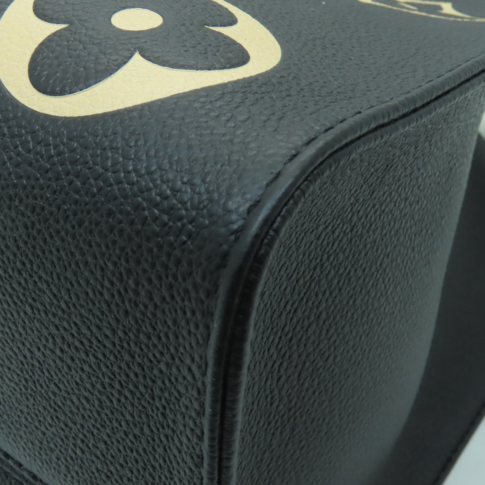 LOUIS VUITTON 【激減優惠】Monogram Empreinte On The Go MM金扣手挽肩背兩用袋黑色/啡色
