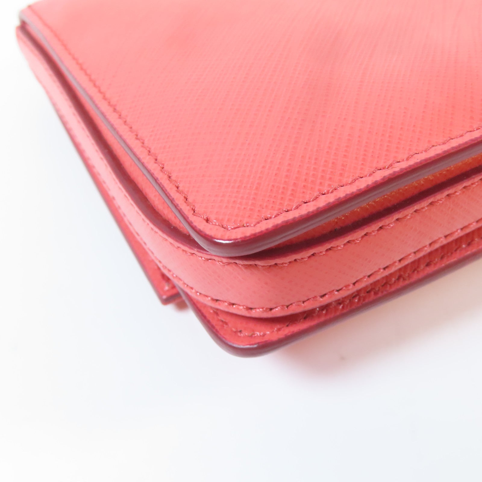 Salvatore Ferragamo 牛皮皮革Clutch Bag金扣手拿包橙色