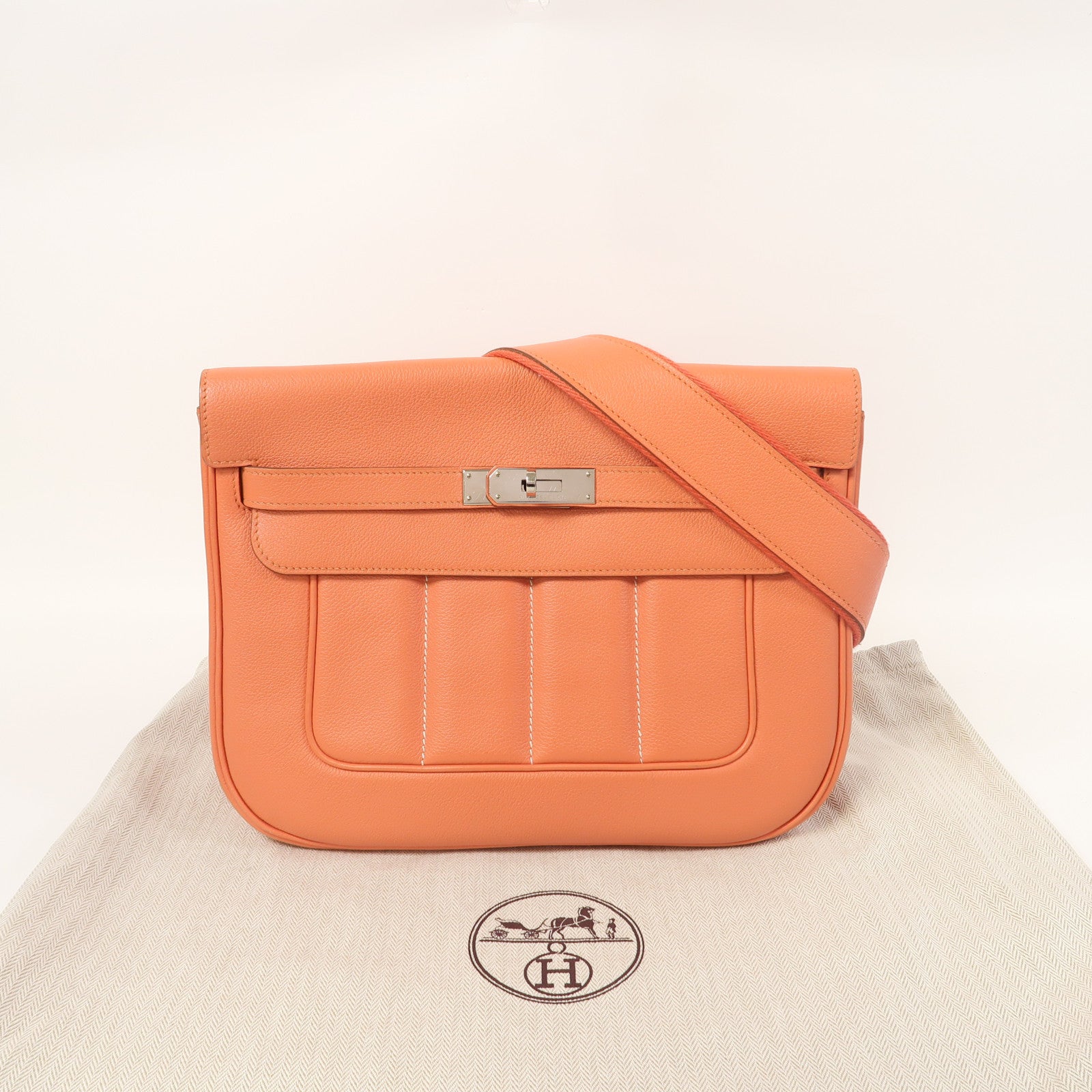 HERMES Evercolor皮革Berline 28銀扣肩背袋Crevette龍蝦粉色