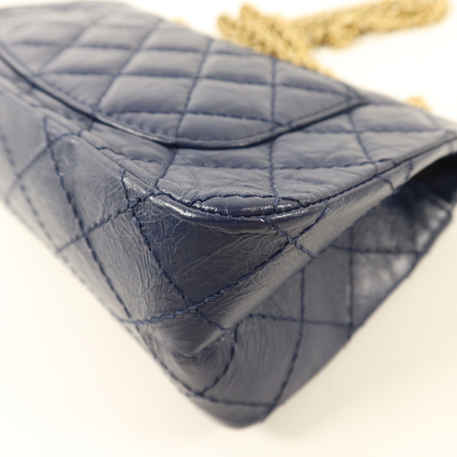 CHANEL 牛皮皮革2.55金扣鏈帶肩背袋