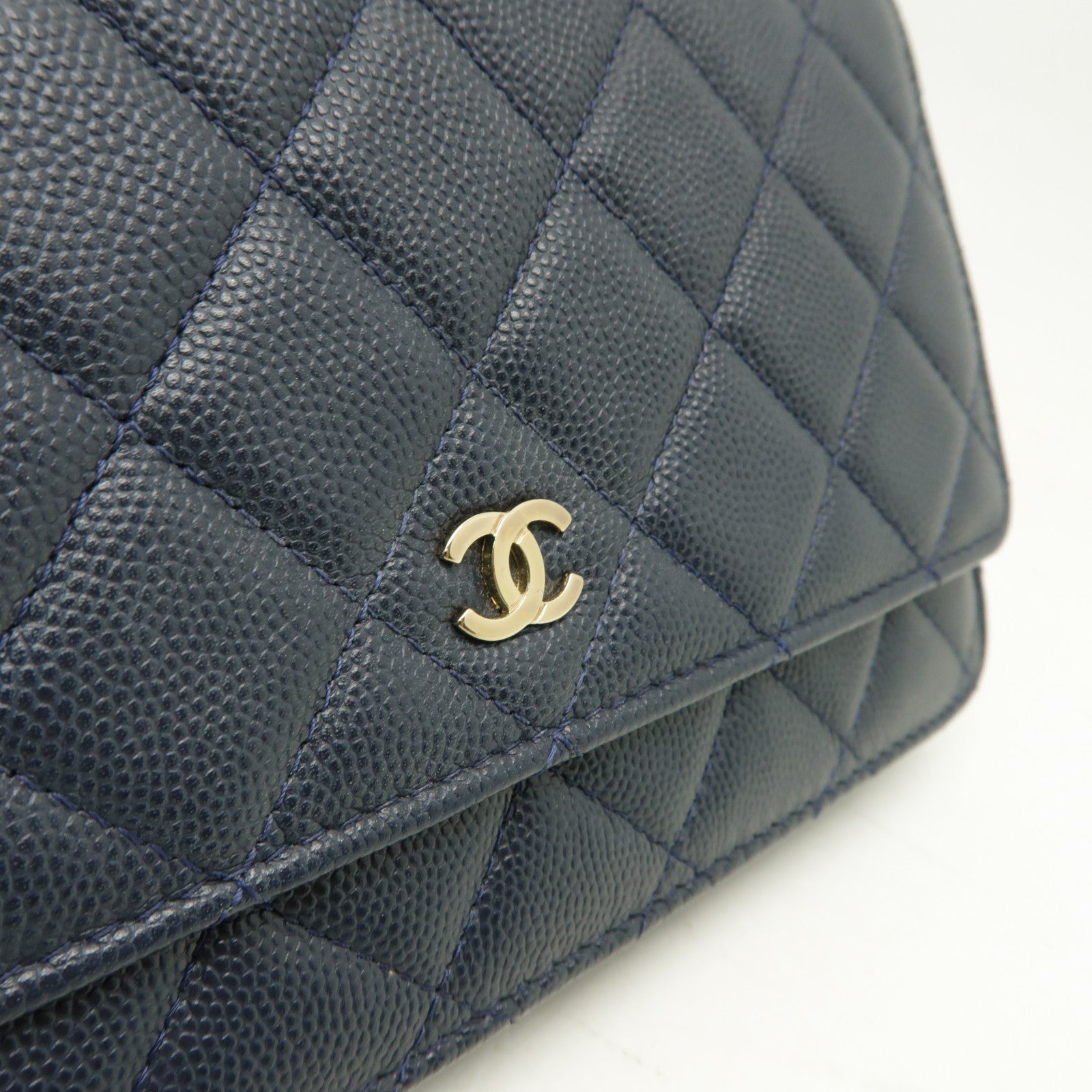 CHANEL 菱格Caviar皮革WOC Wallet On Chain金扣鏈帶肩背袋深藍色