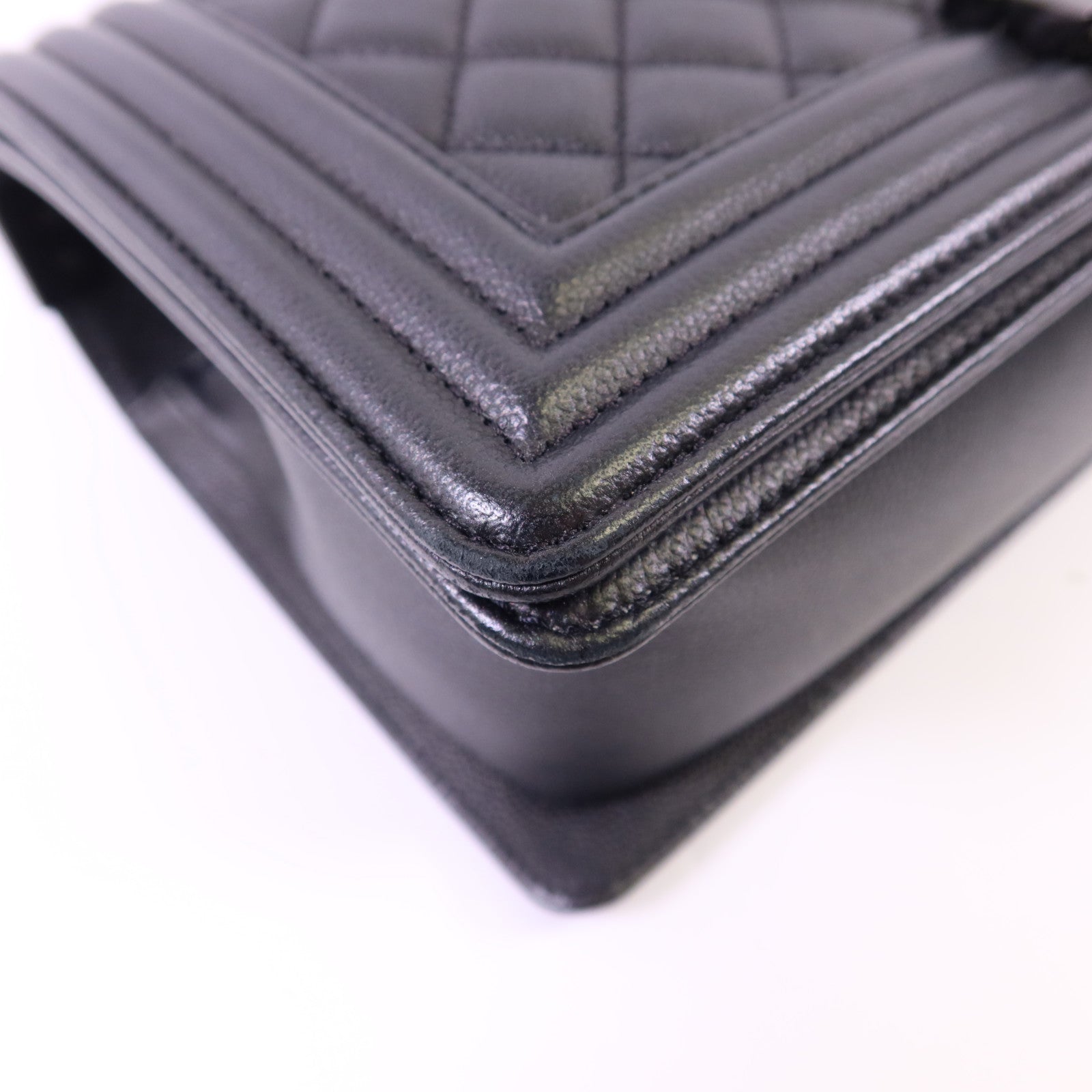 CHANEL 牛皮皮革Boy 25黑扣鏈帶肩背袋