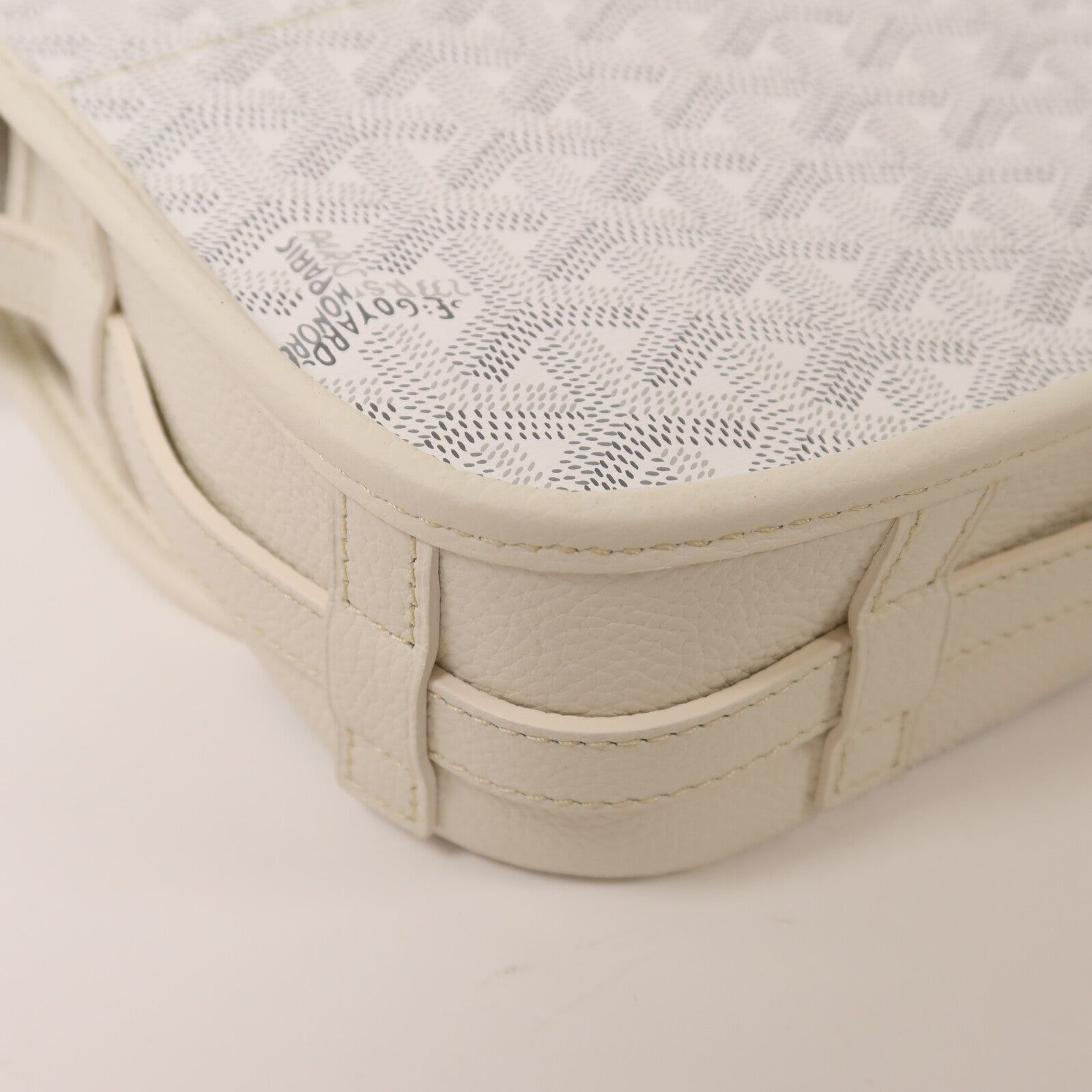 GOYARD 牛皮皮革Belvedere PM銀扣肩背袋