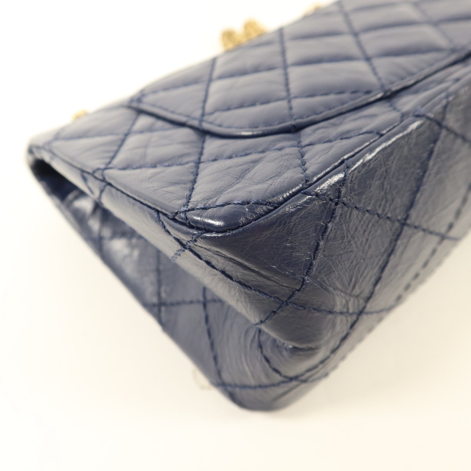 CHANEL 牛皮皮革2.55金扣鏈帶肩背袋