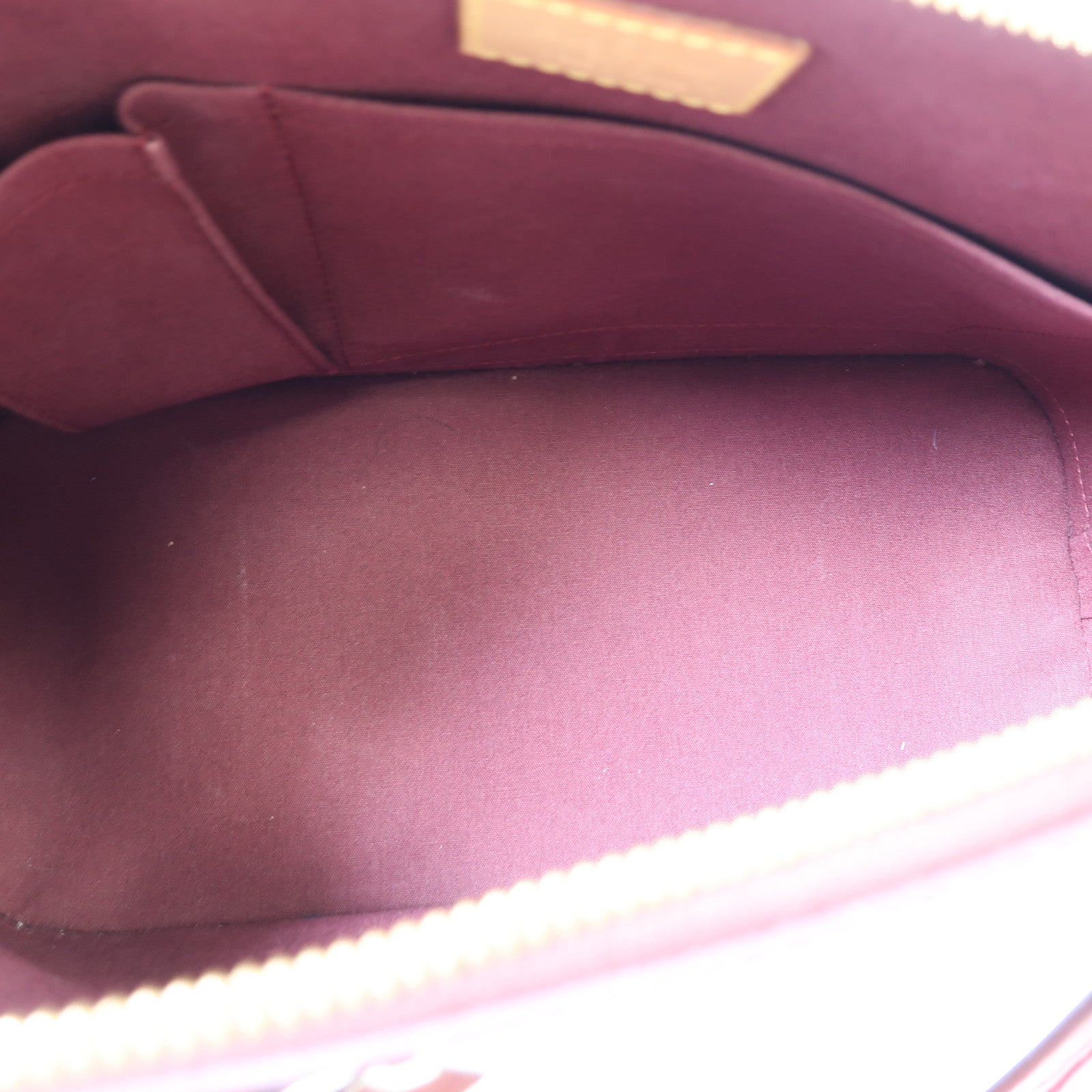 LOUIS VUITTON Vernis Alma金扣手挽袋紅色