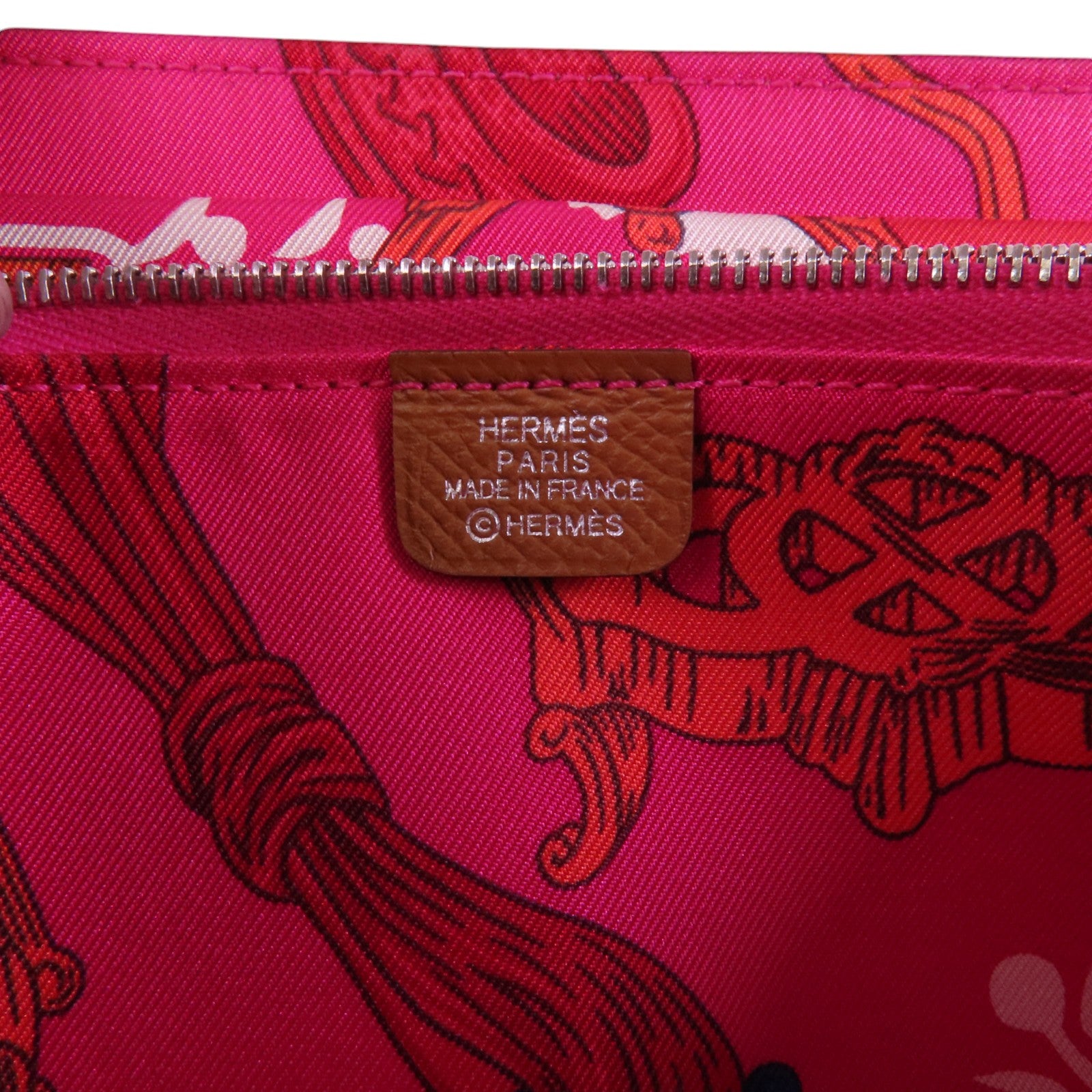 HERMES Epsom皮革Silk In Long Wallet銀扣拉鏈長錢包