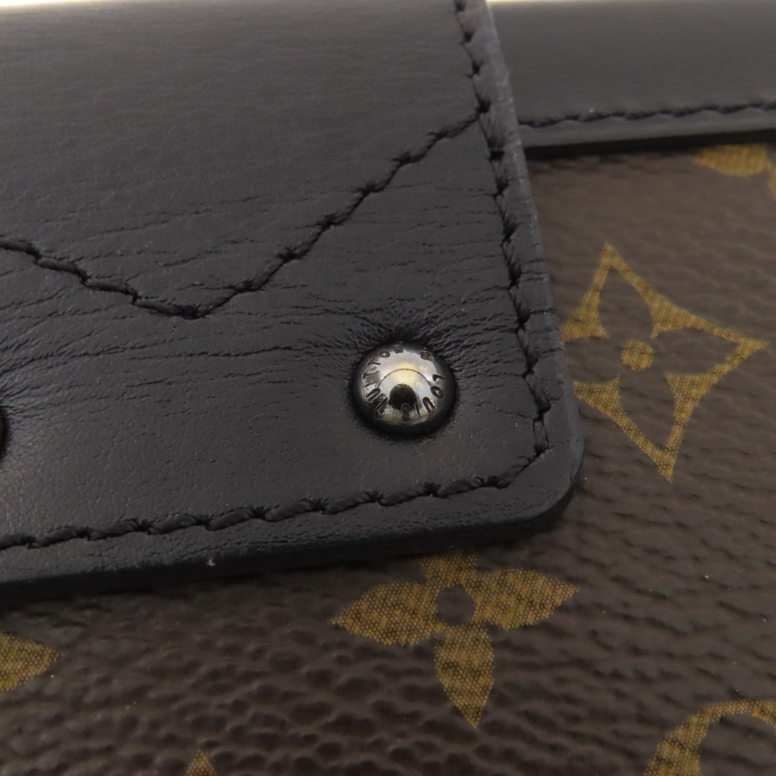 LOUIS VUITTON Monogram Petite Malle金扣肩背袋