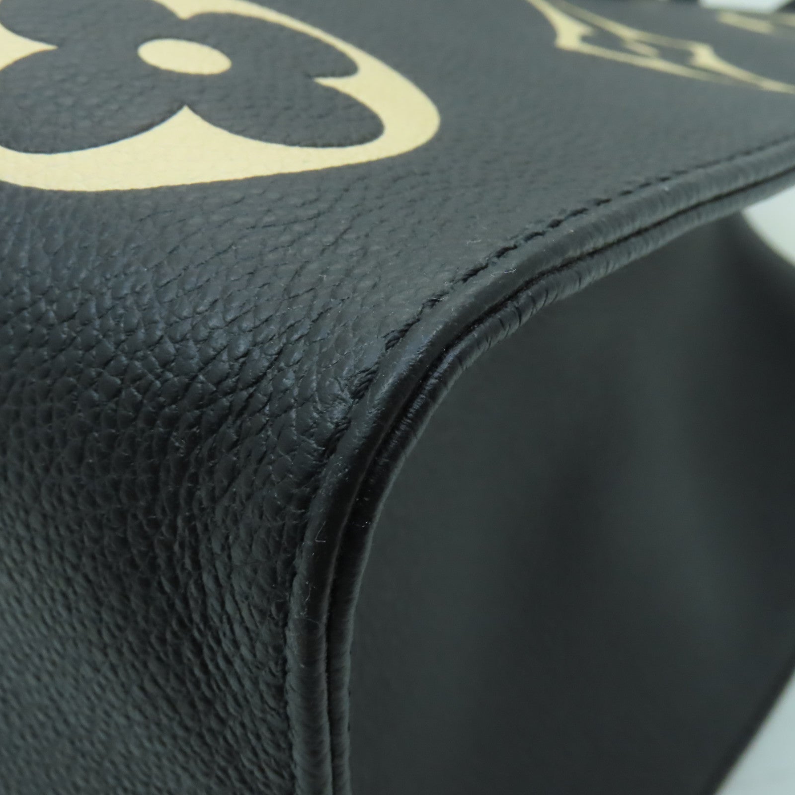 LOUIS VUITTON 【激減優惠】Monogram Empreinte On The Go MM金扣手挽肩背兩用袋黑色/啡色