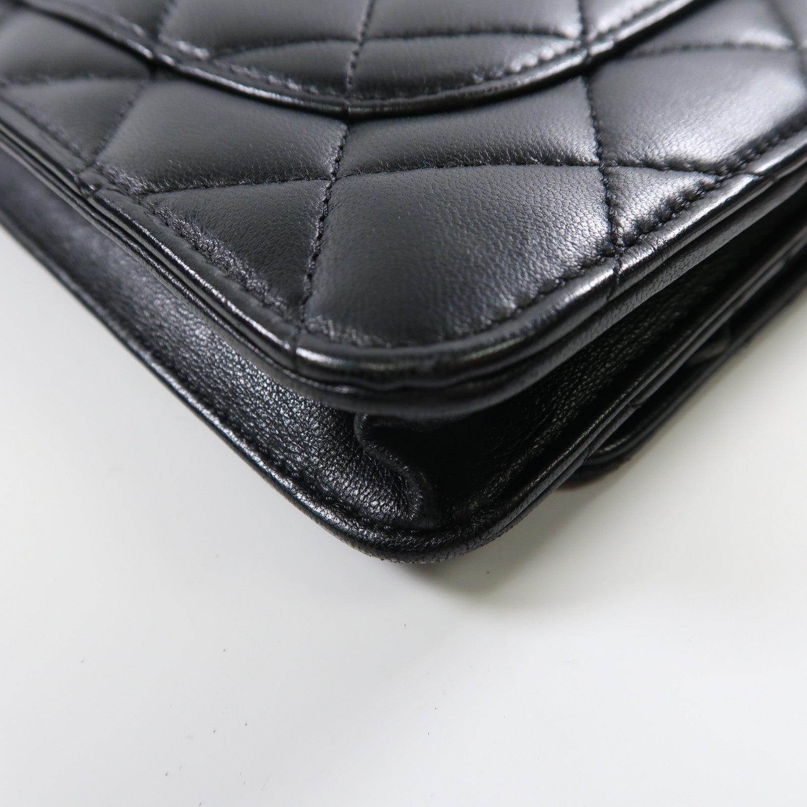 CHANEL 菱格羊皮皮革Wallet On Chain銀扣鏈帶肩背袋黑色