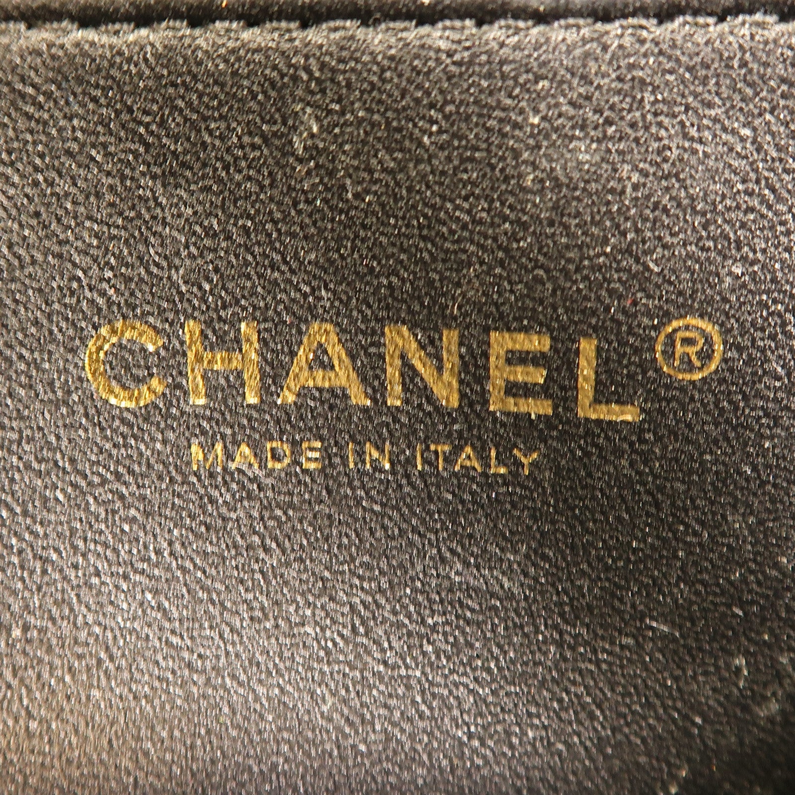 CHANEL 牛皮皮革Boy Chanel金扣肩背袋