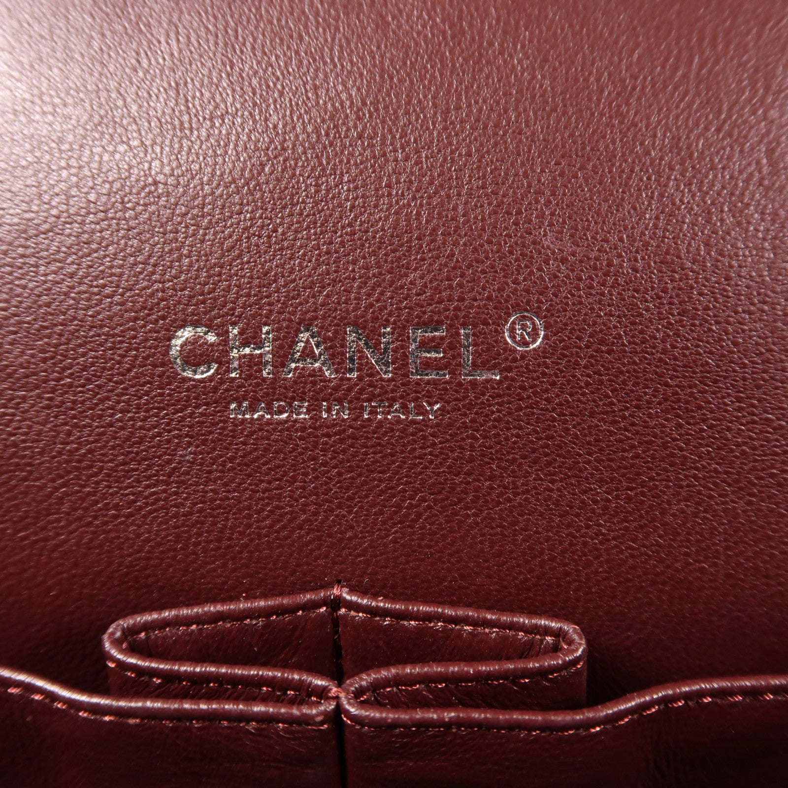 CHANEL 牛皮皮革Maxi Classic銀扣鏈帶肩背袋黑色
