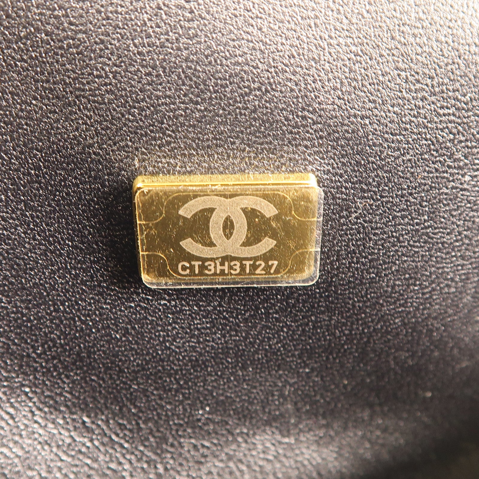 CHANEL 牛皮皮革Boy Chanel金扣肩背袋