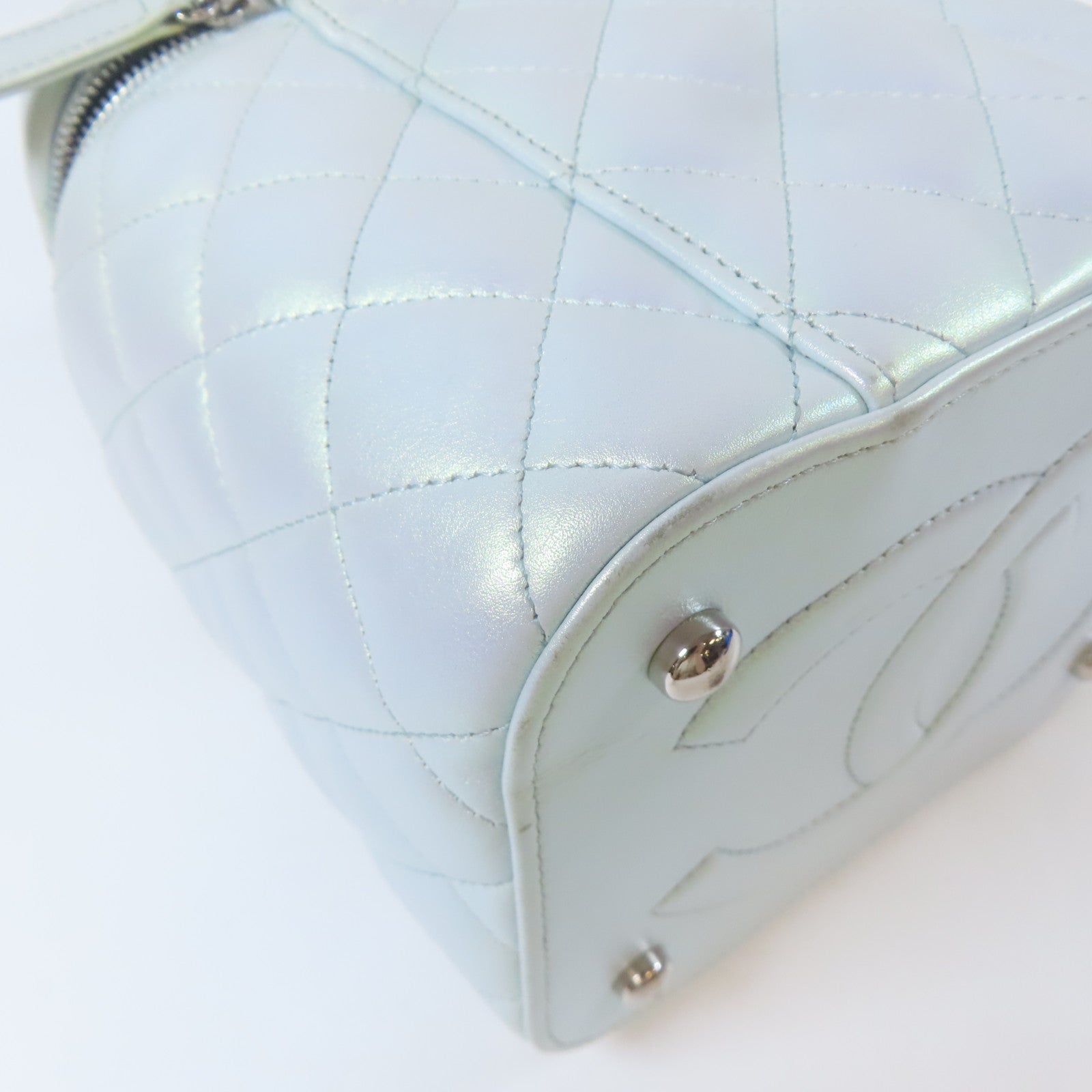 CHANEL 【激減優惠】菱格牛皮皮革Vanity Case銀扣鏈帶肩背袋淺綠色