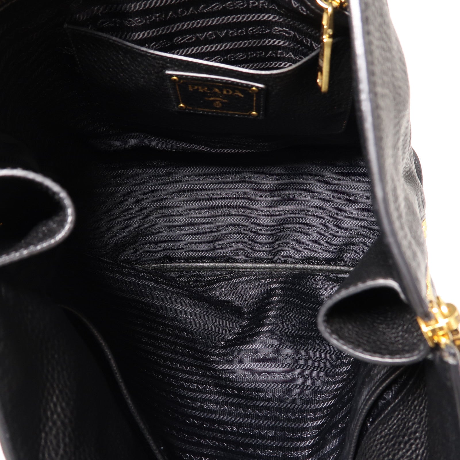 PRADA 牛皮皮革Shoulder Bag金扣肩背袋黑色