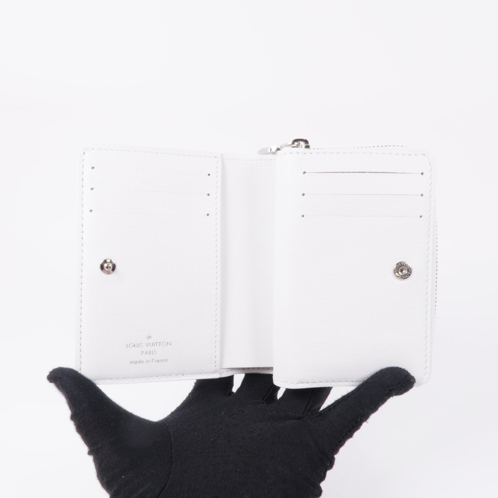 LOUIS VUITTON LV SHW Portefeuille Wallet M12153 Monogram Embossed White Silver