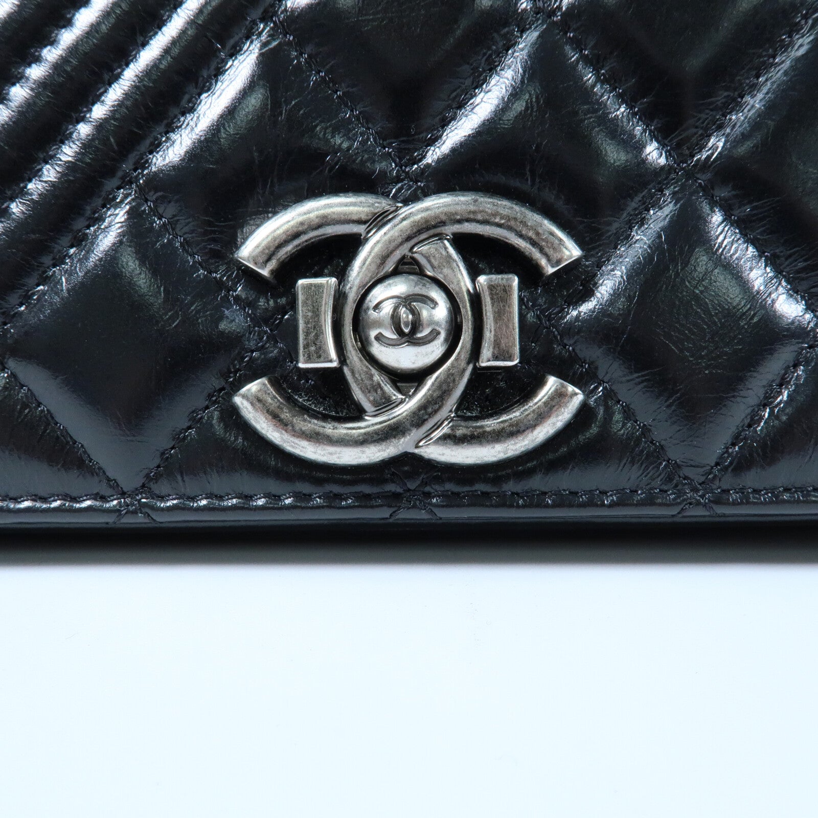 CHANEL 牛皮皮革Coco Boy Flap Bag鏈帶肩背袋