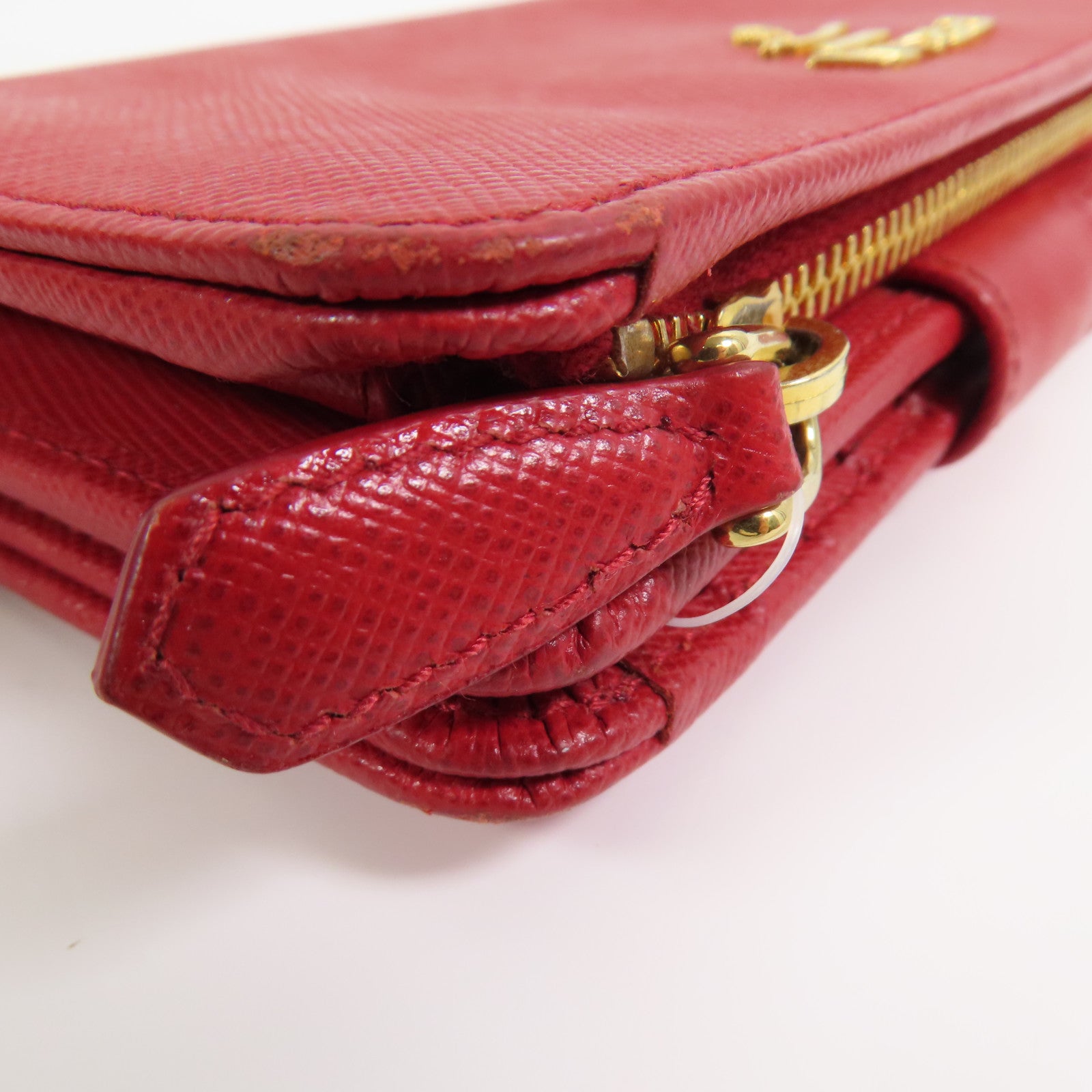 PRADA Saffiano皮革Middle Wallet金扣錢包