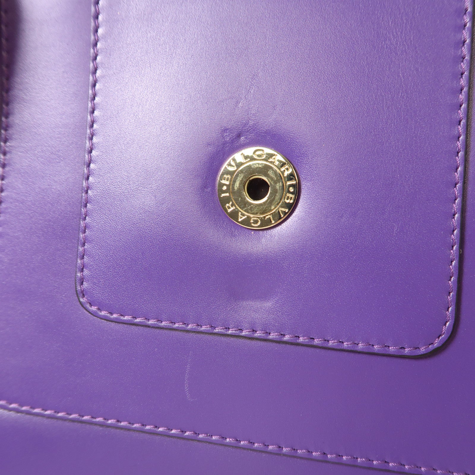 BVLGARI 牛皮皮革Serpenti Forever Shoulder Bag金扣鏈帶肩背