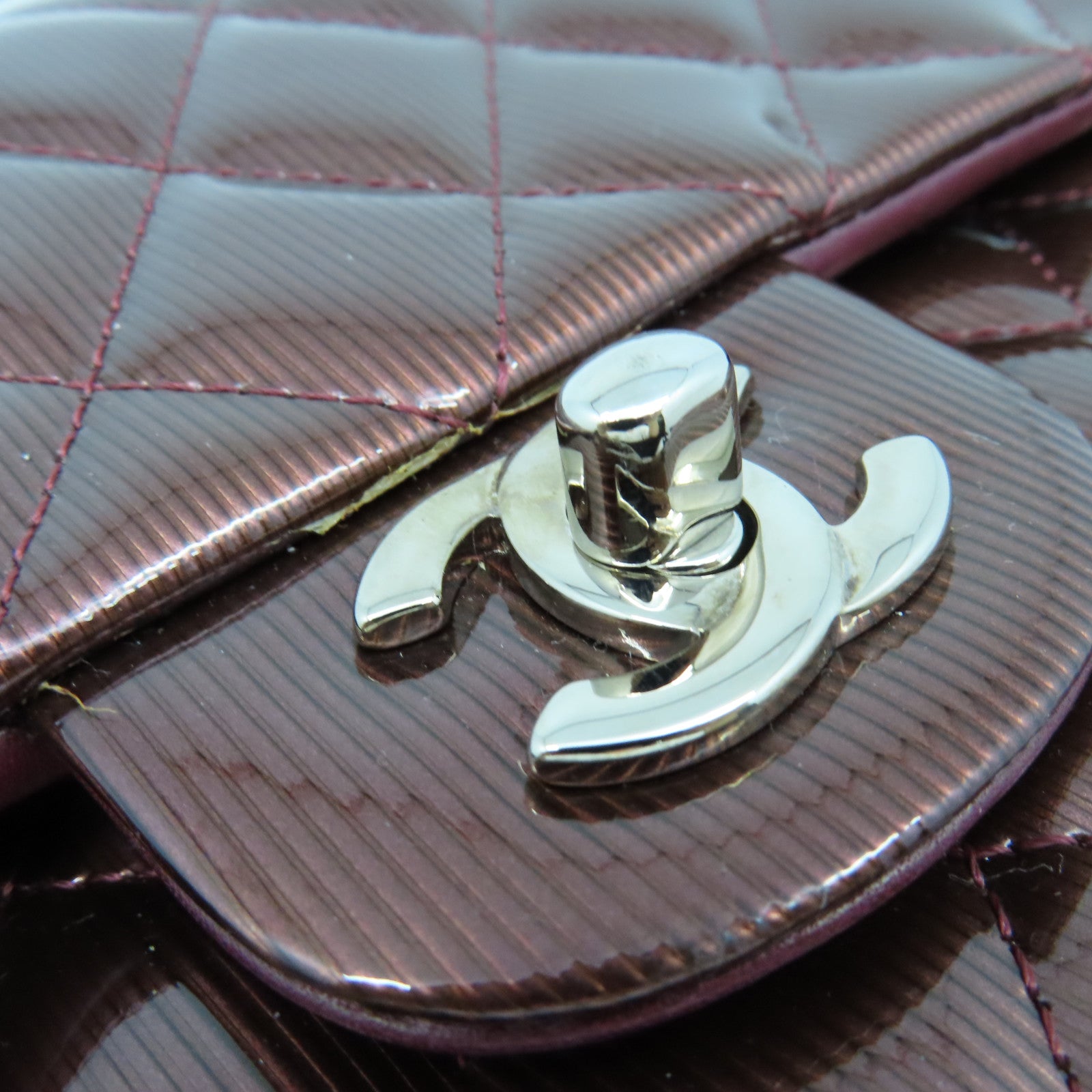 CHANEL **【清倉大減價】菱格漆皮皮革Classic Chain Shoulder Bag銀扣鏈帶肩背袋啡色