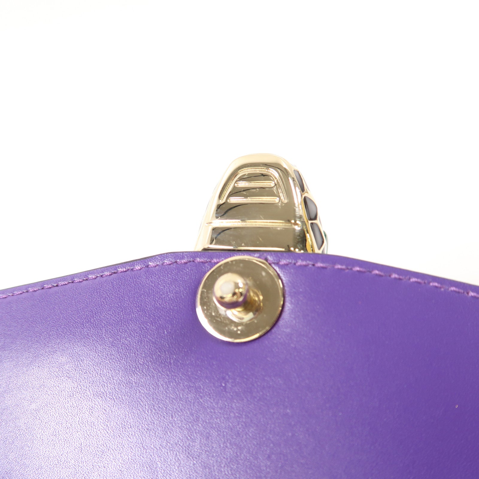 BVLGARI 牛皮皮革Serpenti Forever Shoulder Bag金扣鏈帶肩背