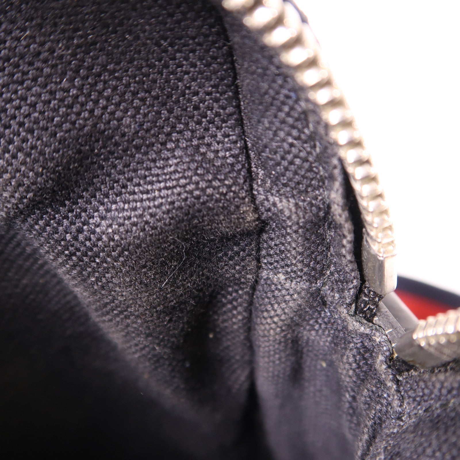 GUCCI 塗層帆布/牛皮皮革GG Supreme銀扣肩背袋