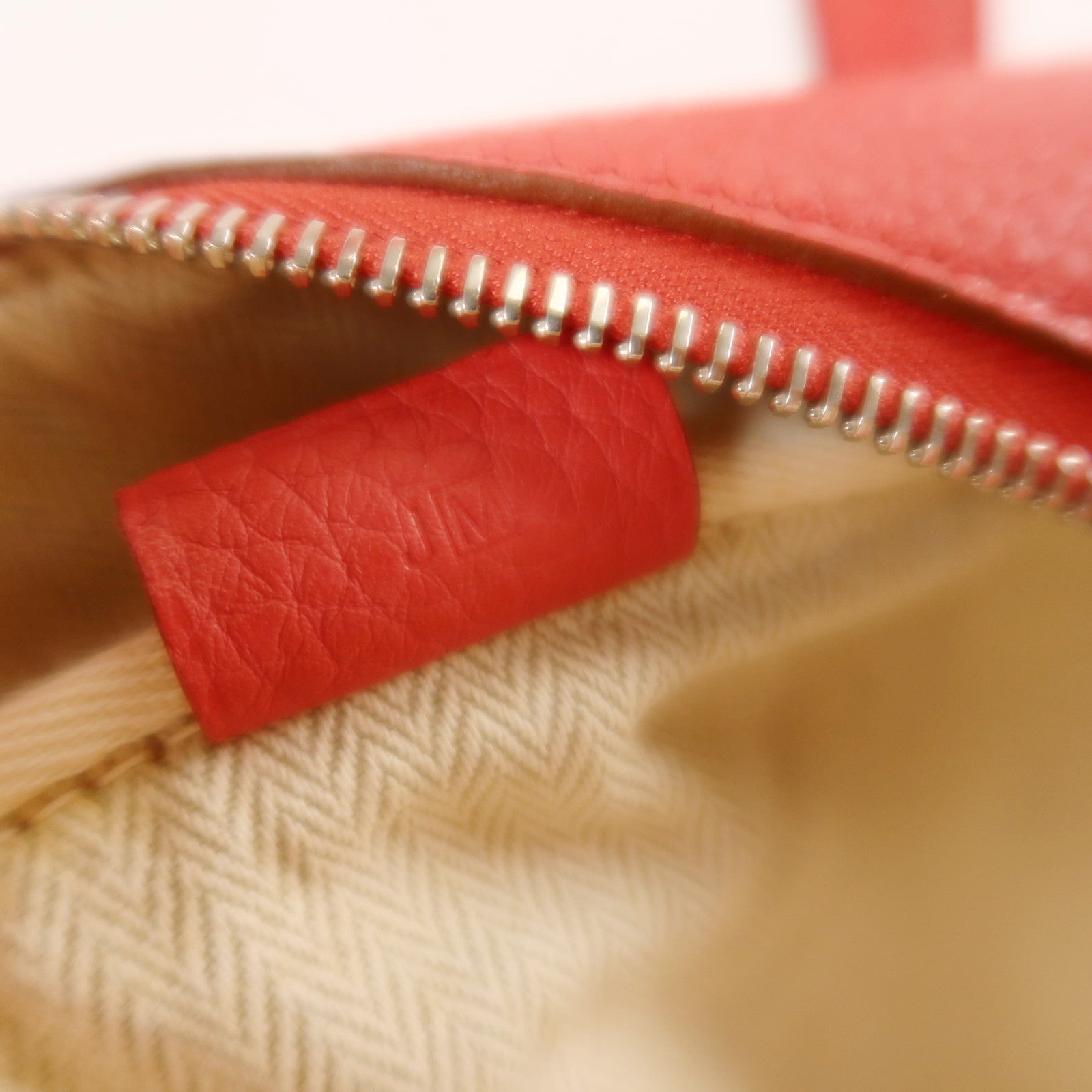 HERMES Clemence皮革Victoria 43銀扣手挽袋Rouge Casaque