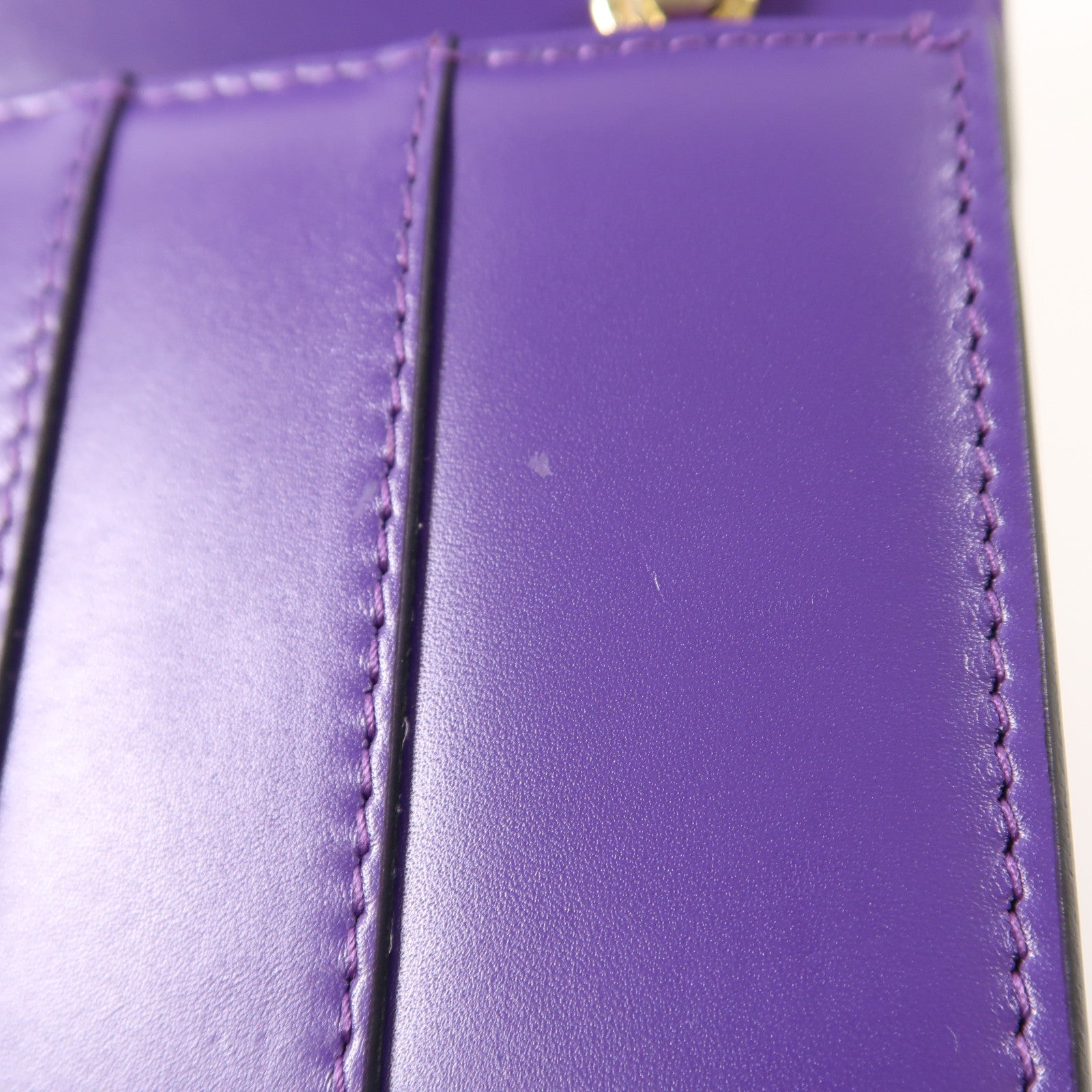 BVLGARI 牛皮皮革Serpenti Forever Shoulder Bag金扣鏈帶肩背