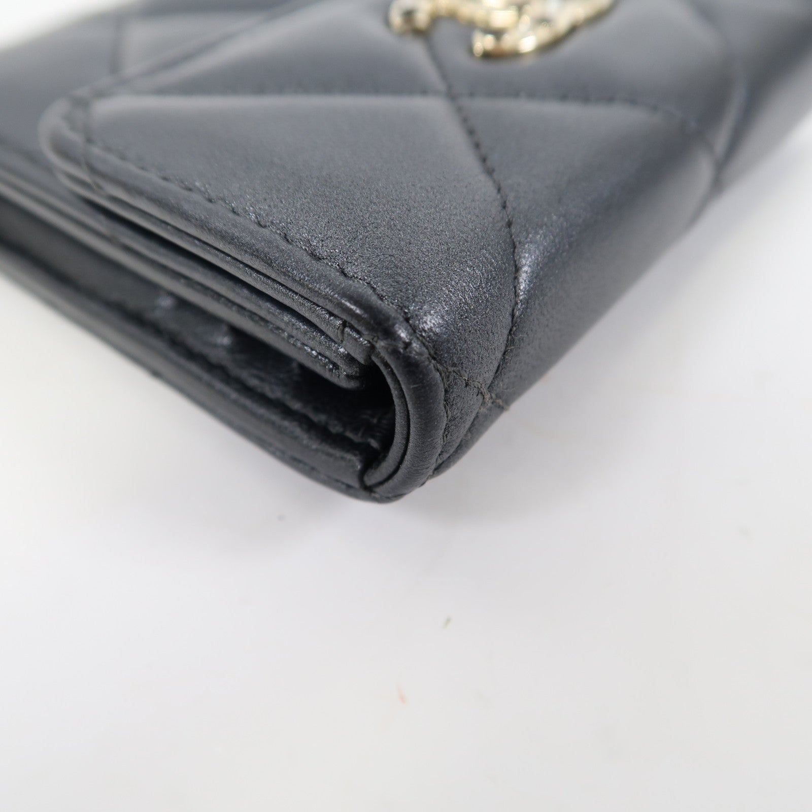 CHANEL 菱格牛皮皮革Short Wallet金扣錢包灰色
