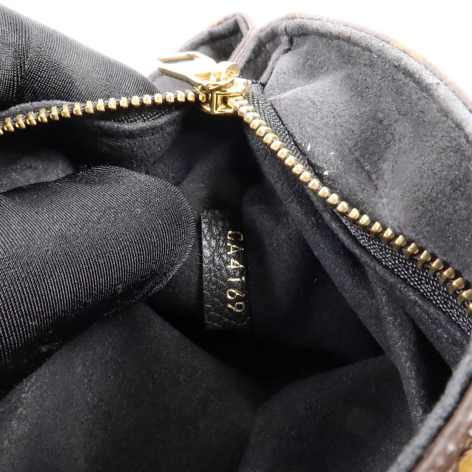 LOUIS VUITTON Monogram Saint Placide肩背袋