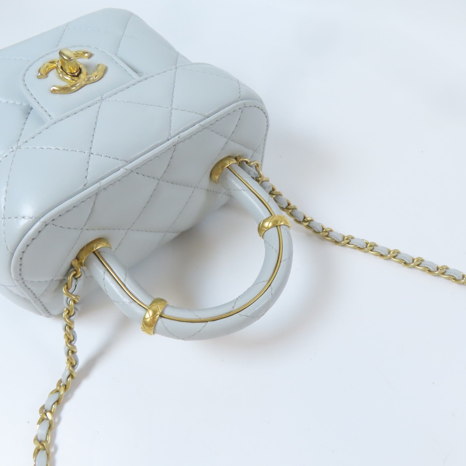 CHANEL 【激減優惠】菱格羊皮皮革Vanity Case金扣鏈帶肩背袋藍色