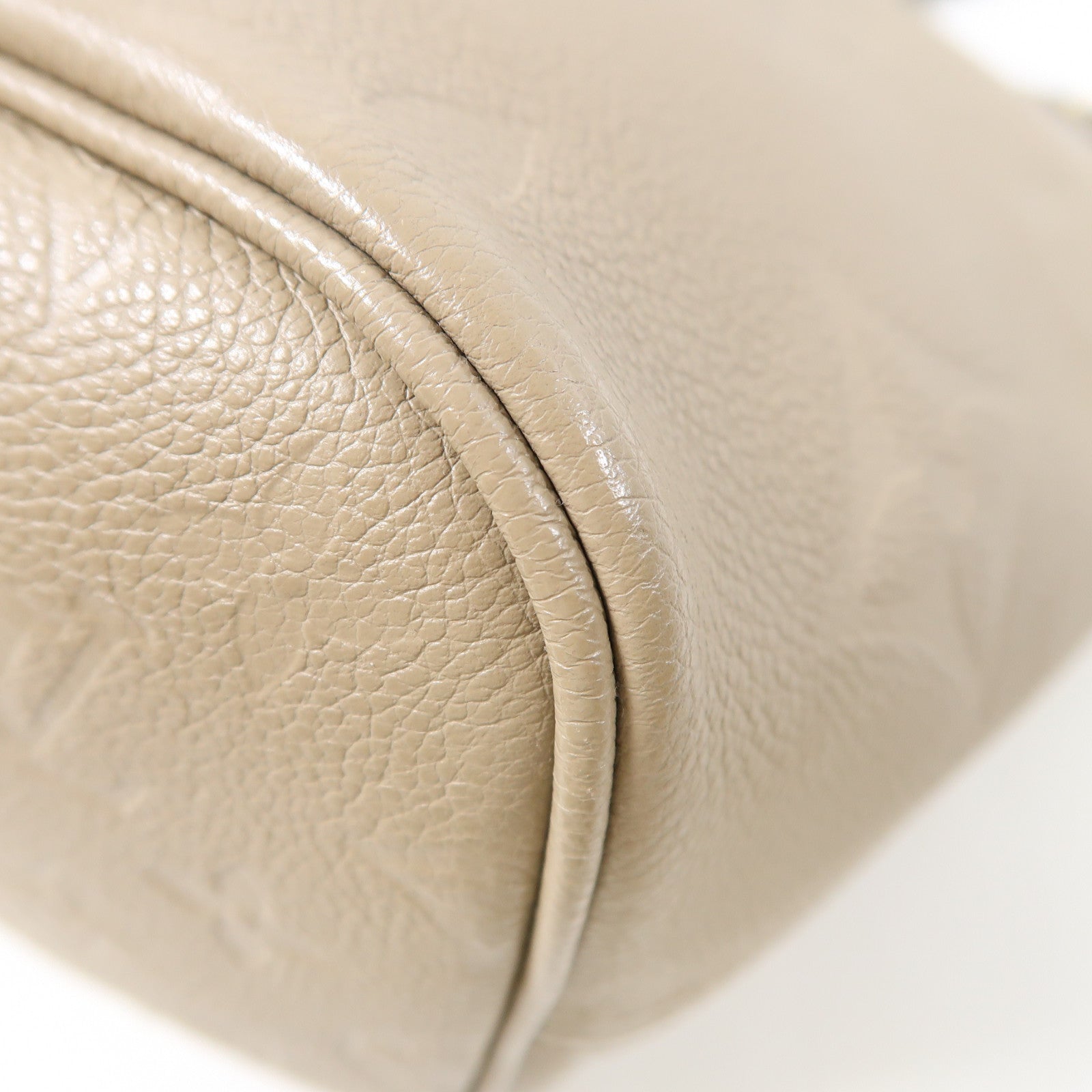LOUIS VUITTON Monogram Empreinte Neverfull MM金扣肩背袋米色