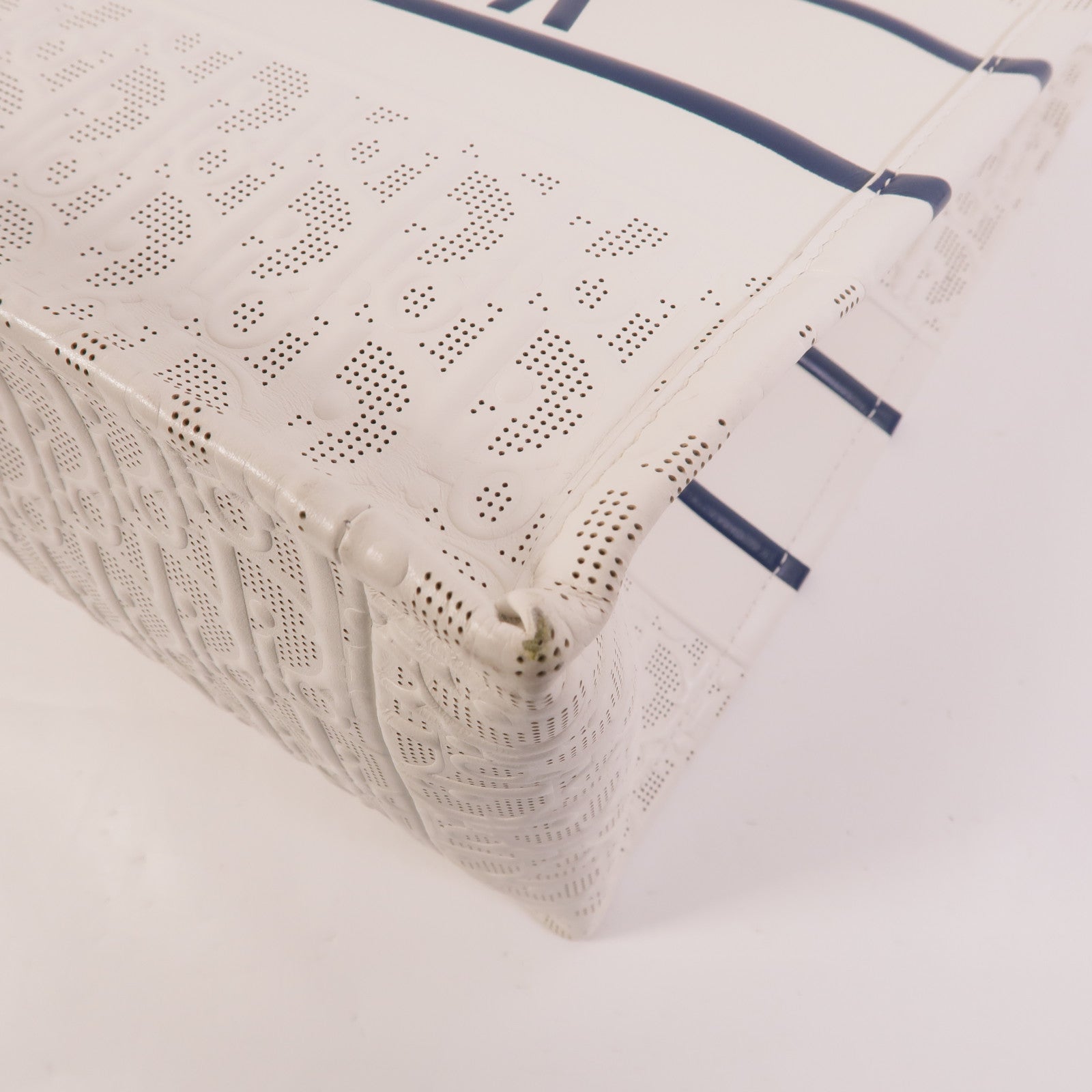 Dior 牛皮皮革Book Tote Medium手挽袋