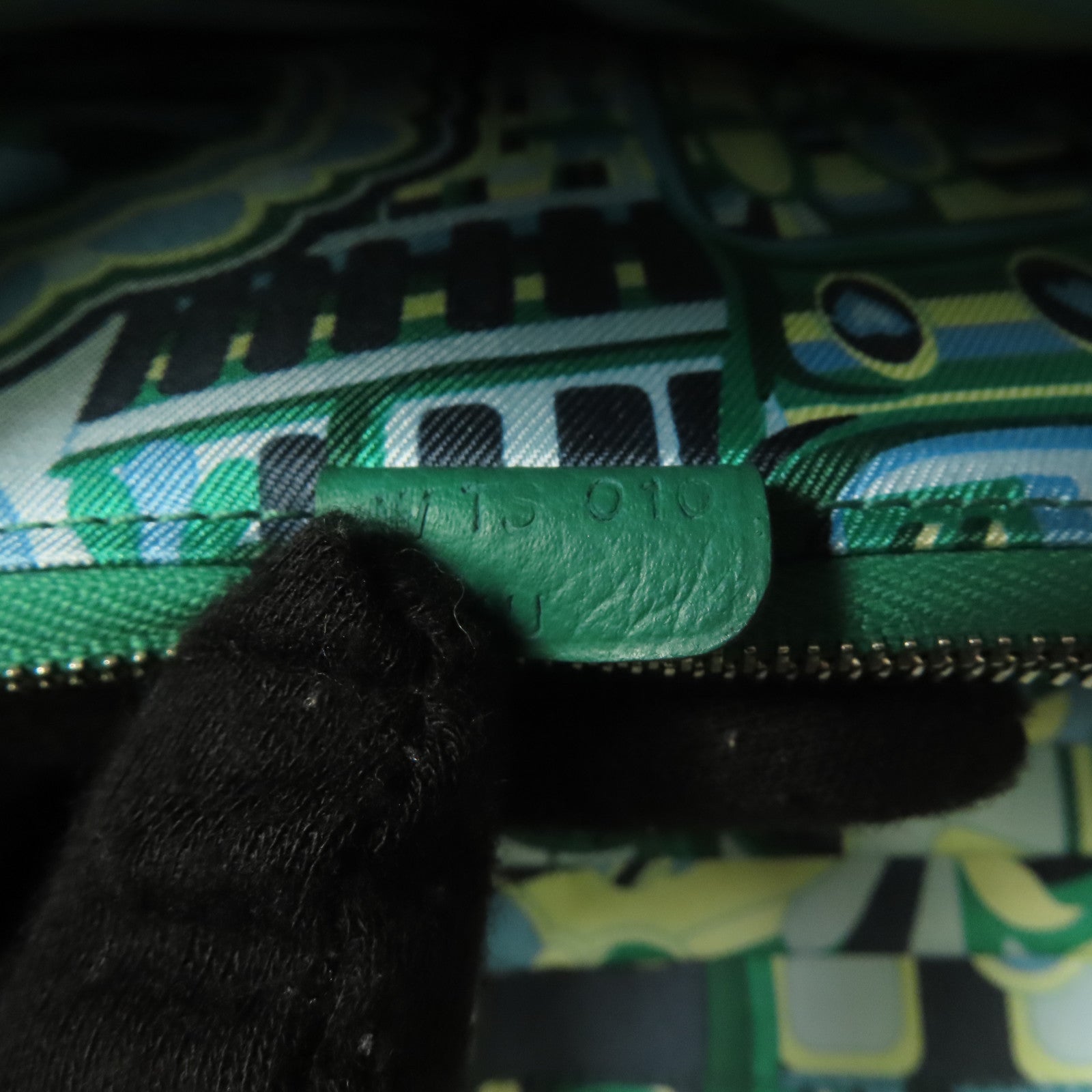 HERMES Evercolor皮革Silk-in Wallet銀扣長錢包絲絨綠色