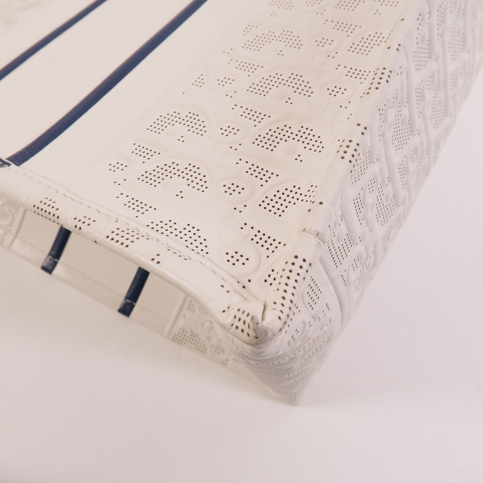 Dior 牛皮皮革Book Tote Medium手挽袋