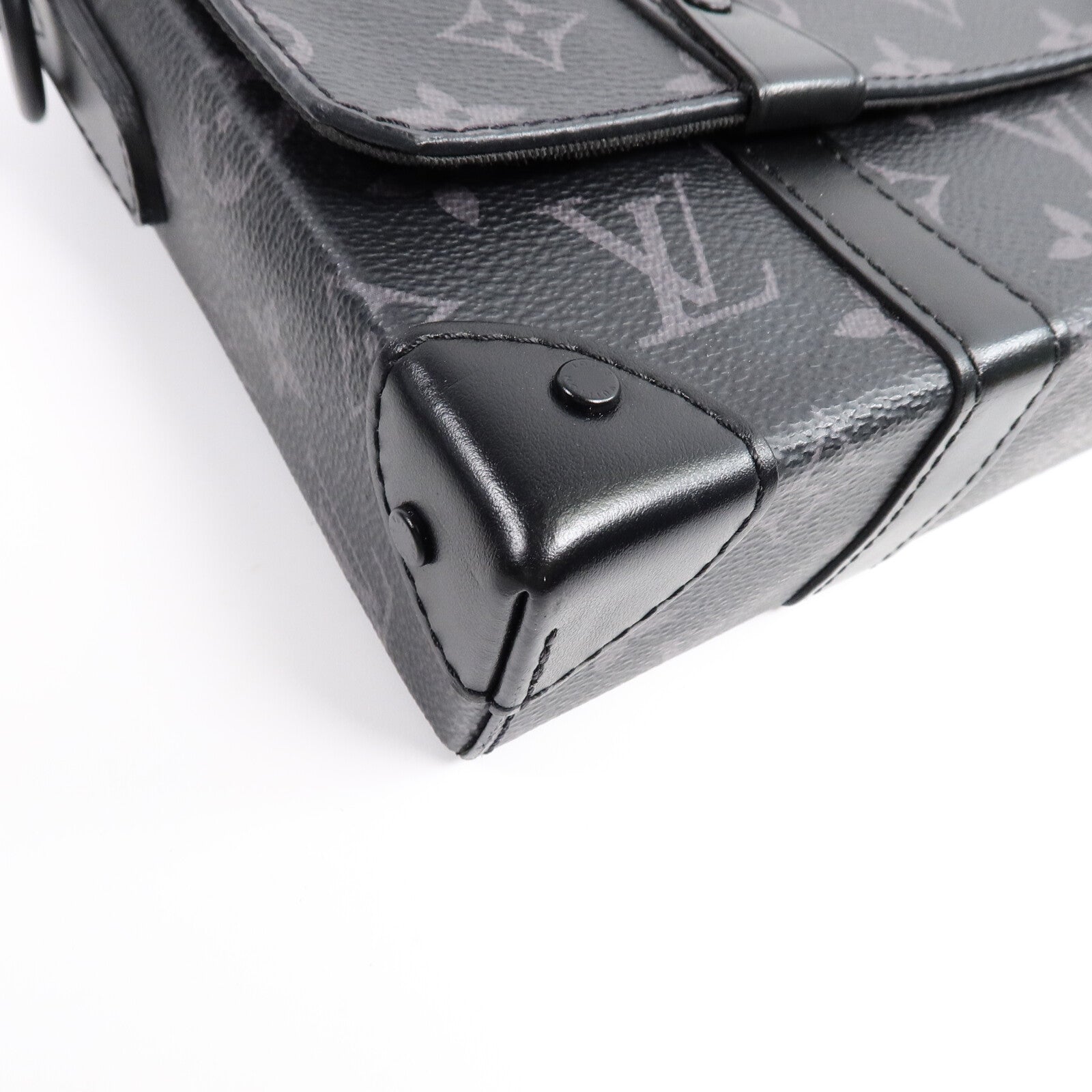 LOUIS VUITTON Monogram Eclipse Trunk Messenger肩背袋