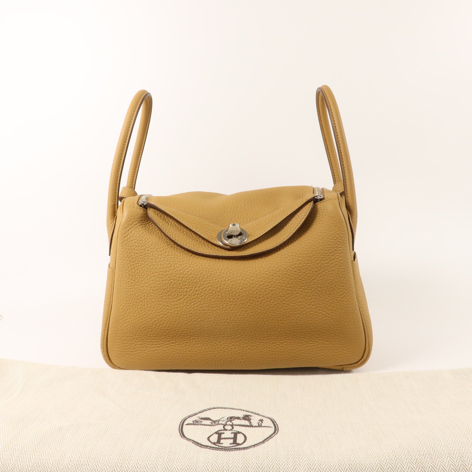 HERMES Clemence皮革Lindy 26手挽肩背兩用袋Biscuit