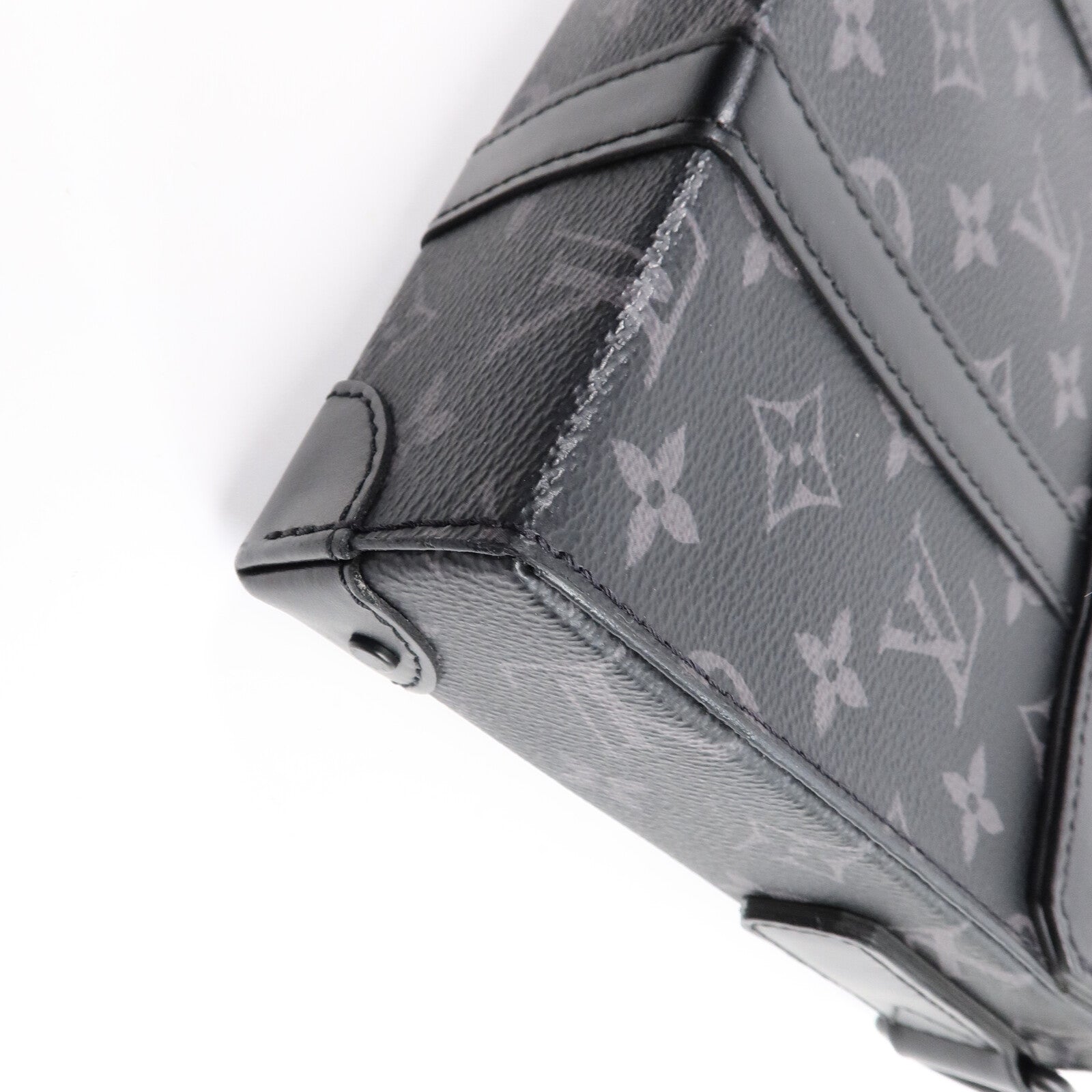 LOUIS VUITTON Monogram Eclipse Trunk Messenger肩背袋