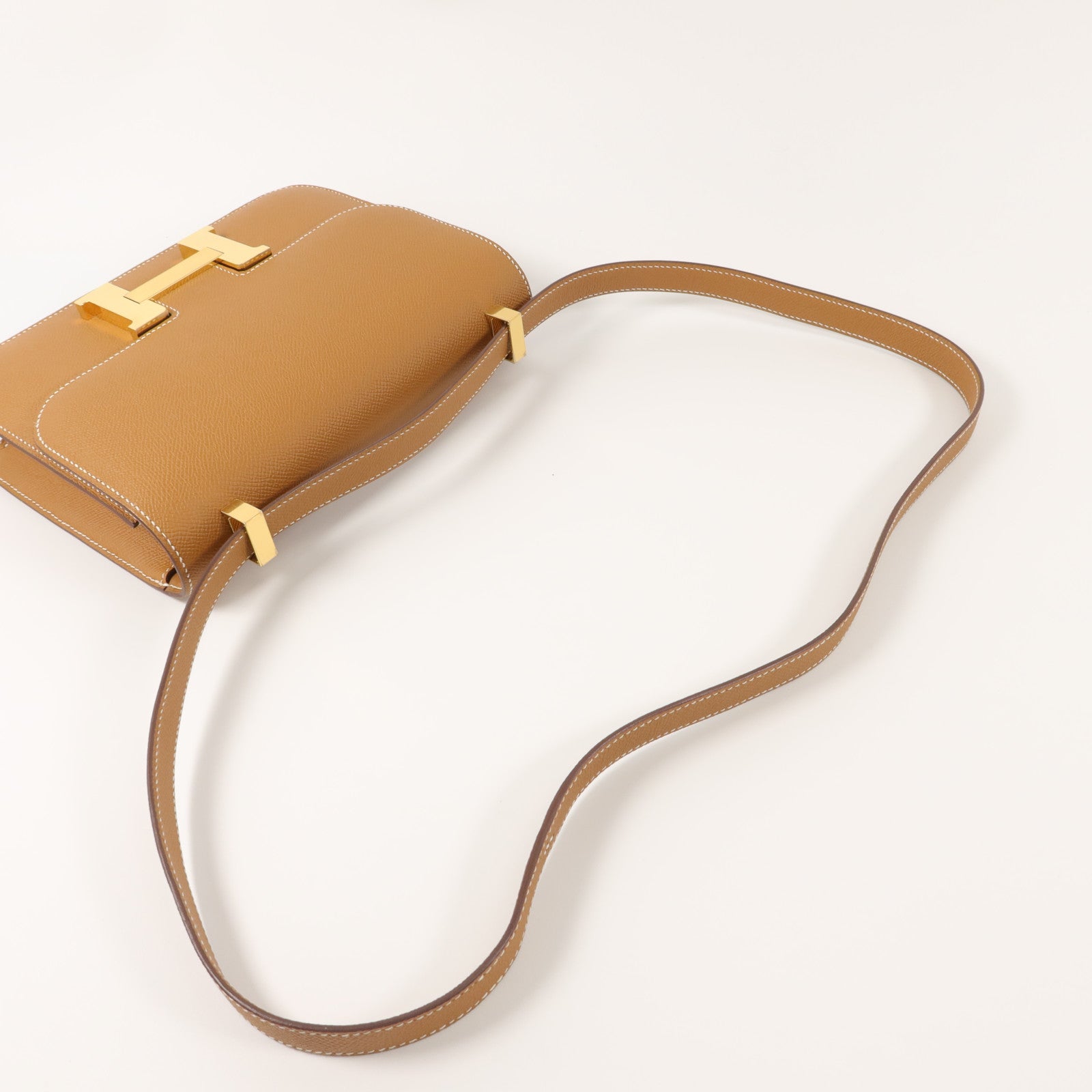 HERMES Epsom皮革Constance 24肩背袋Gold
