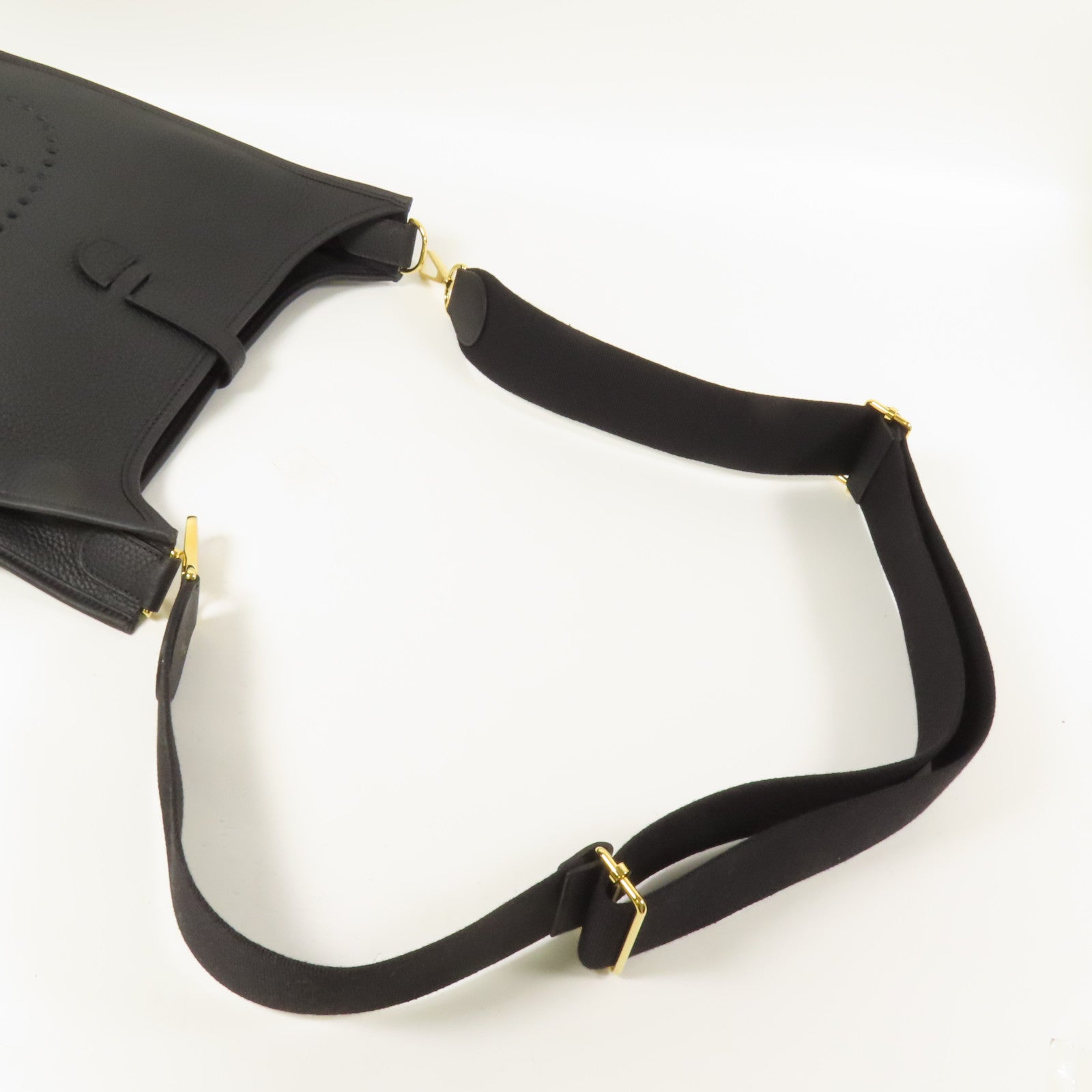 HERMES Clemence皮革Evelyne PM 金扣肩背袋Noir