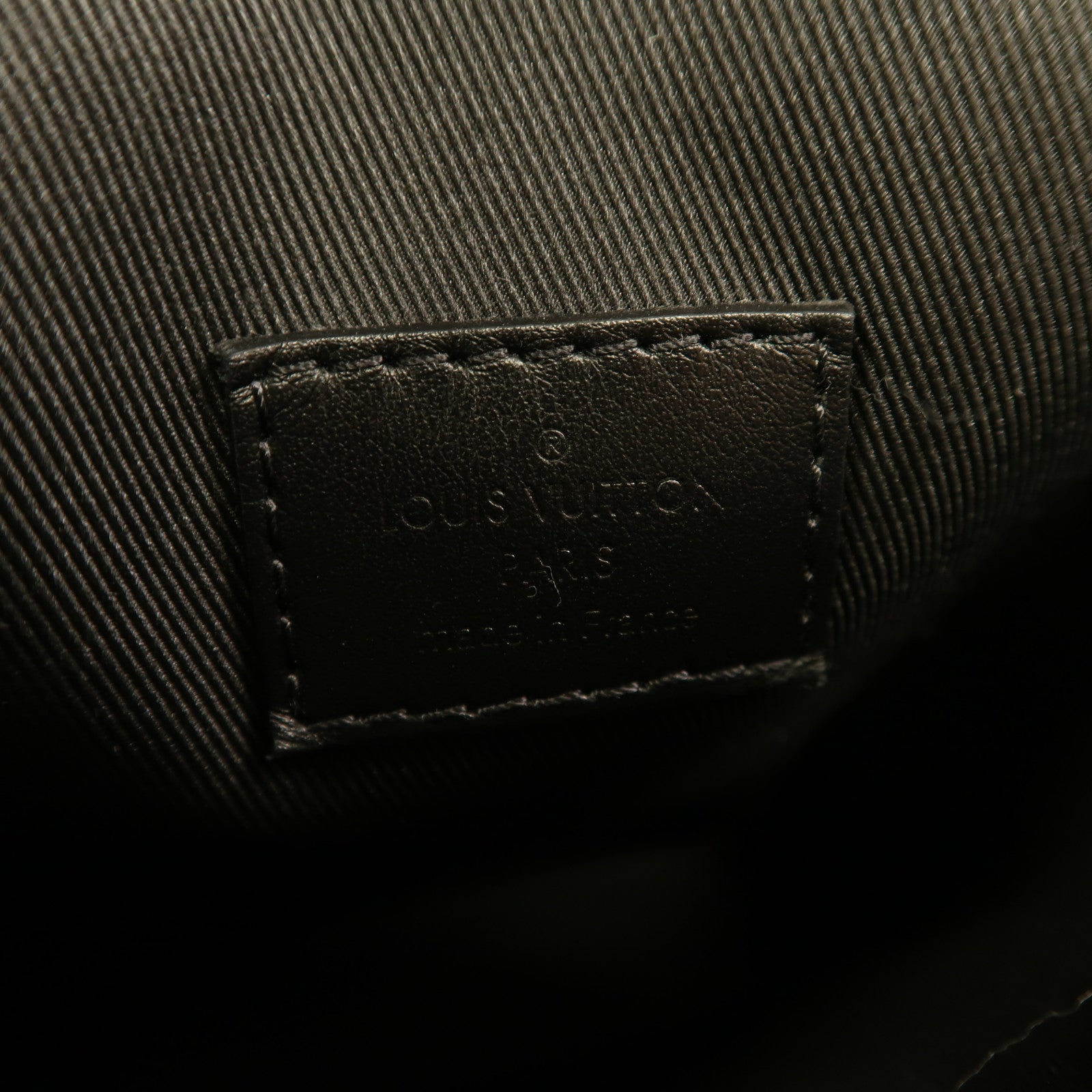 LOUIS VUITTON Monogram S-Lock Vertical肩背袋啡色/黑色