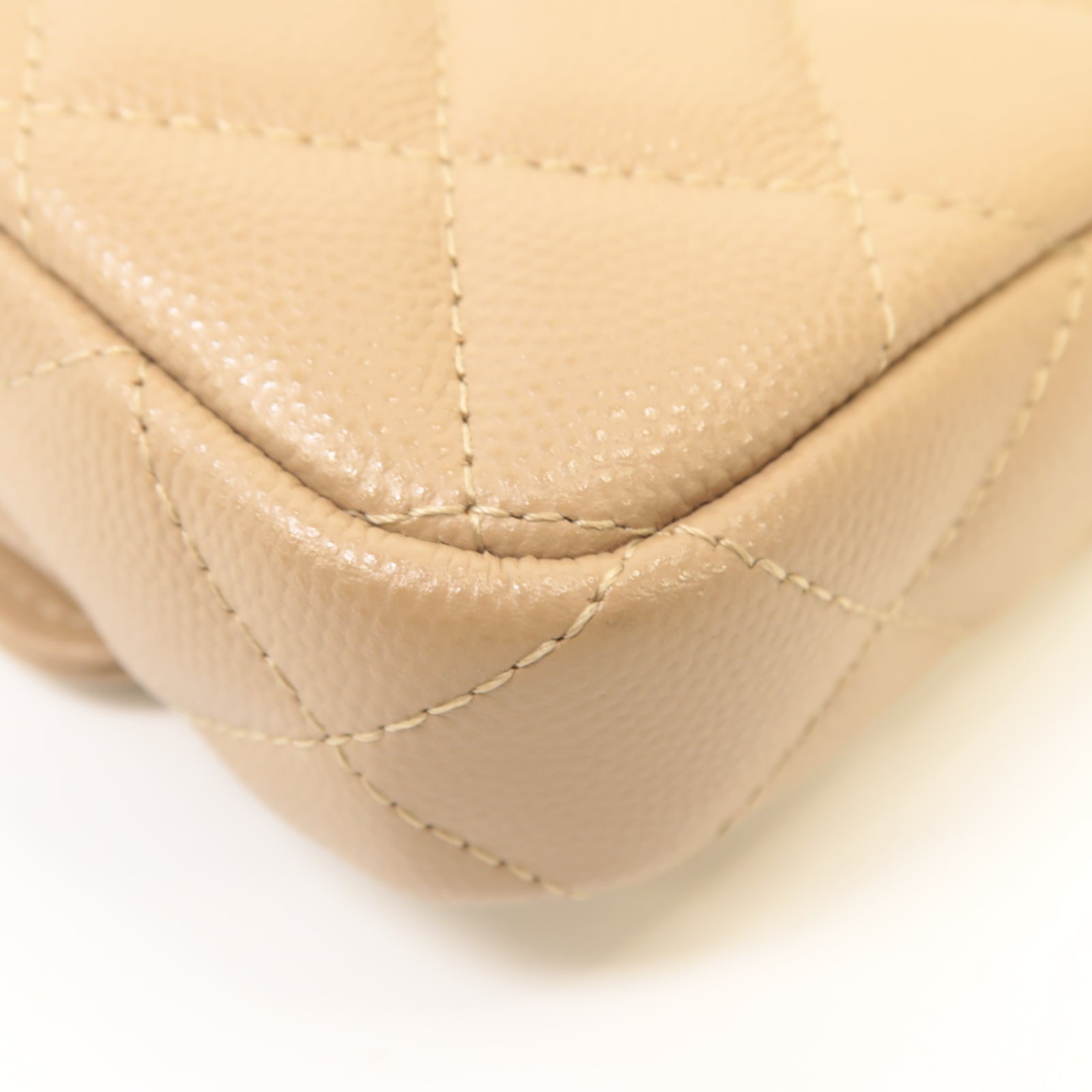 CHANEL 菱格Caviar皮革Chain Shoulder金扣鏈帶肩背袋米色