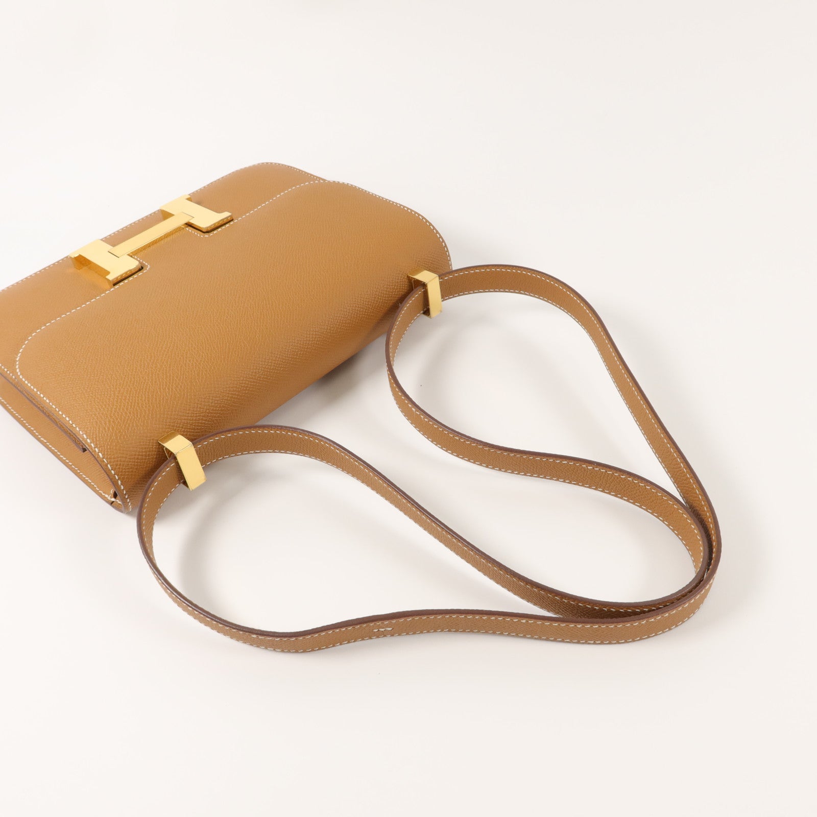 HERMES Epsom皮革Constance 24肩背袋Gold