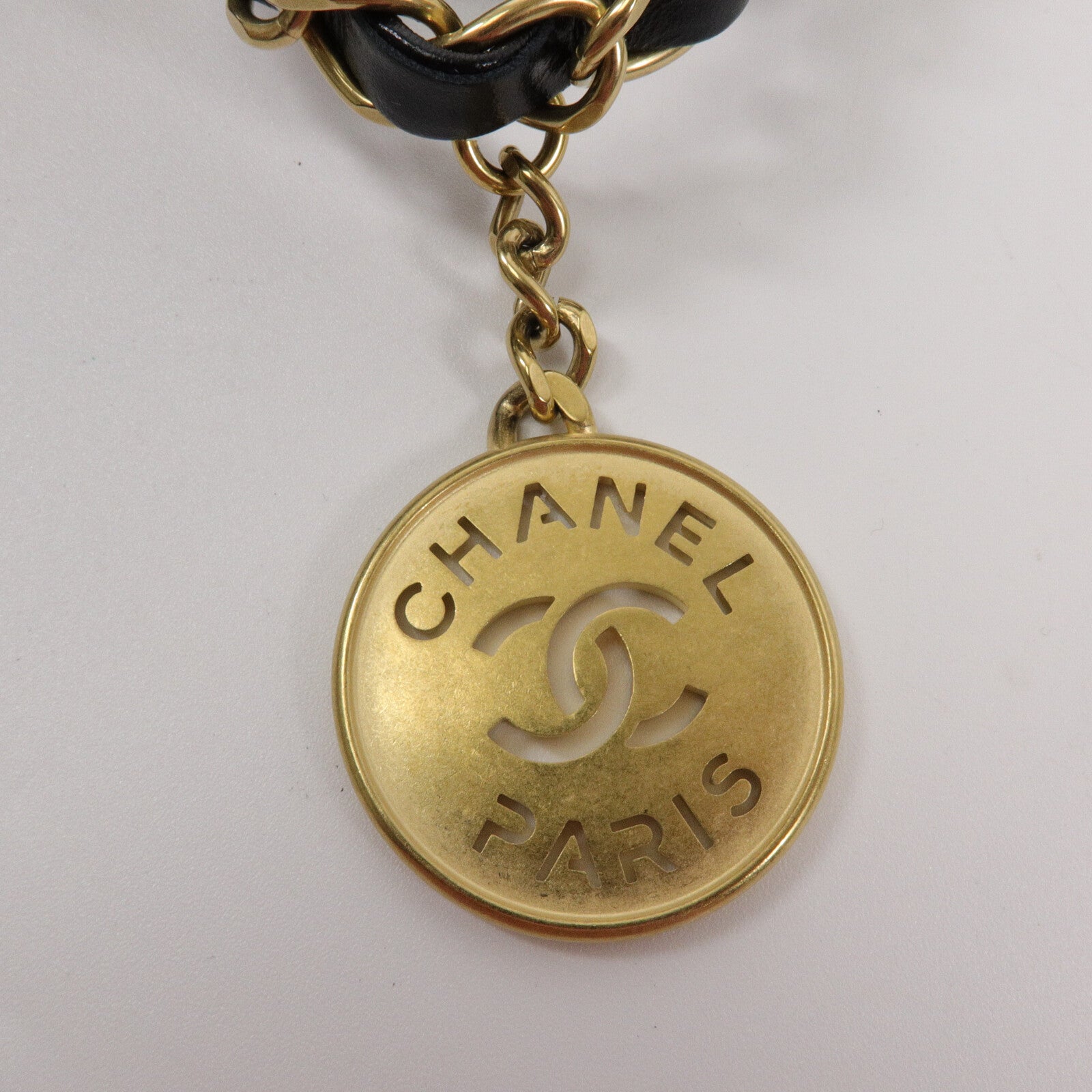 CHANEL 牛皮皮革Chanel 22 Small鏈帶肩背袋
