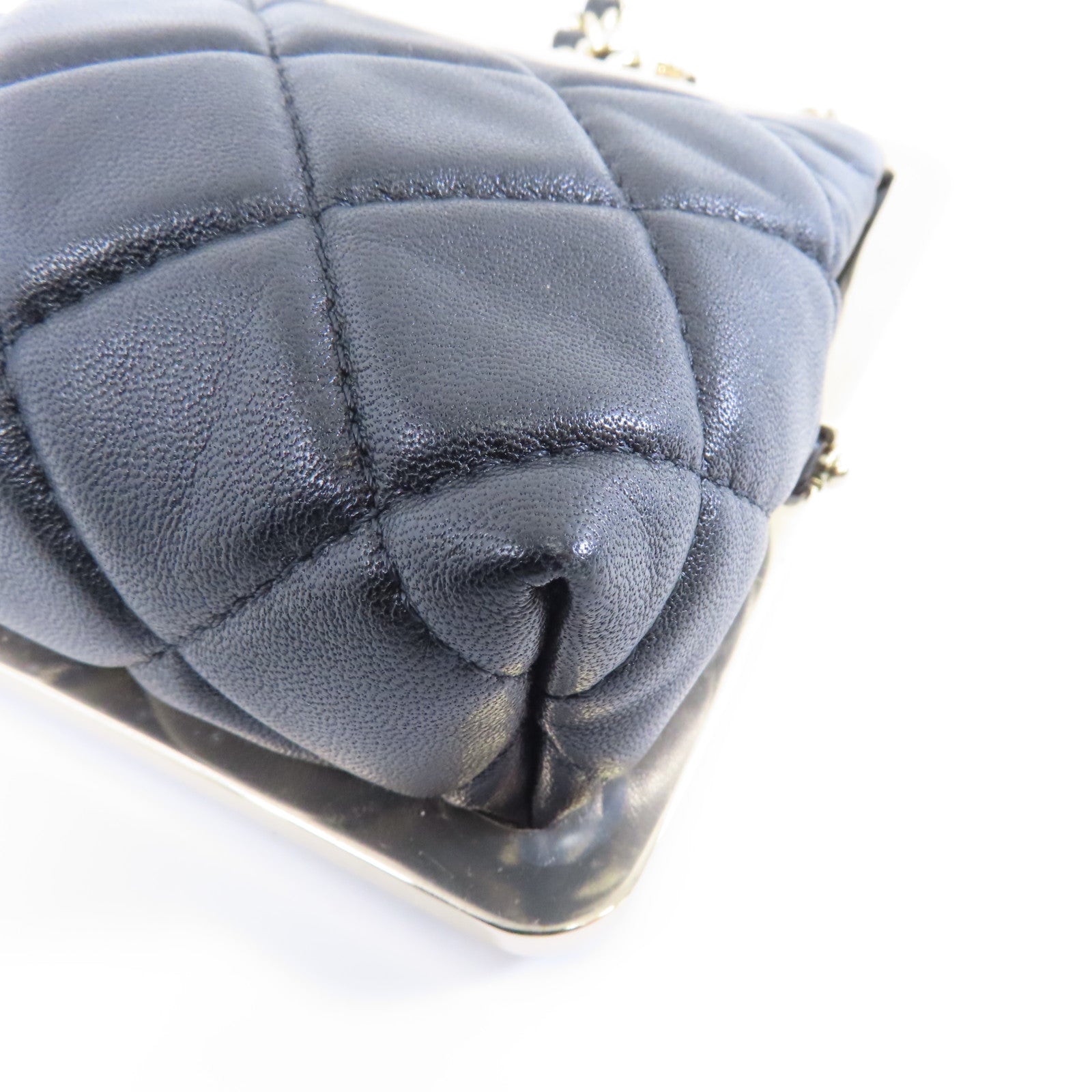 CHANEL 菱格羊皮皮革Chain Shoulder金扣鏈帶肩背袋黑色