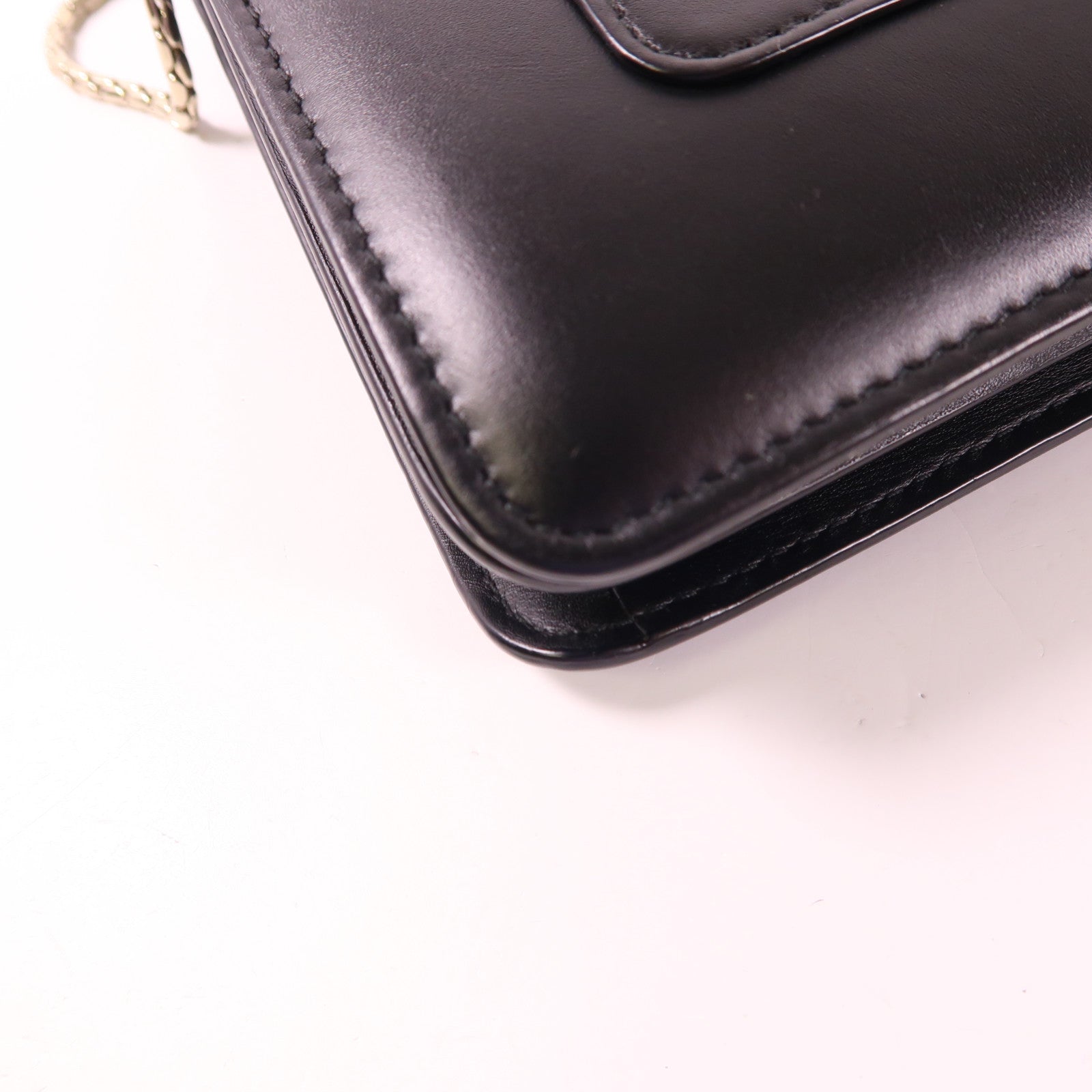 BVLGARI 牛皮皮革Serpenti Forever金扣鏈帶肩背袋